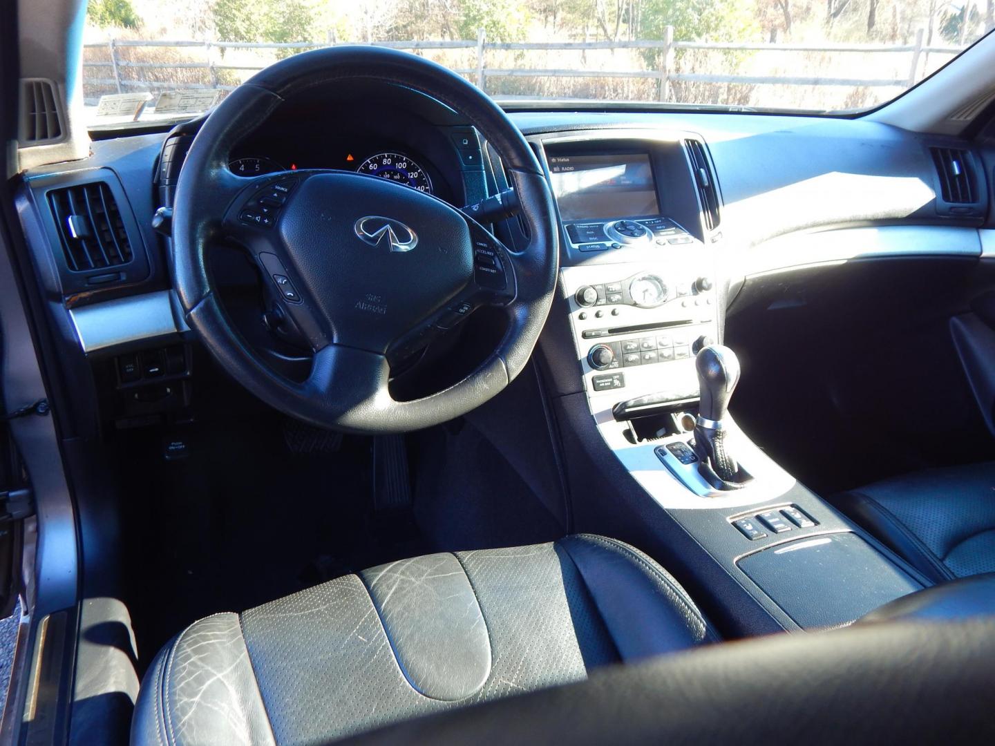 2007 Silver /Black Leather Infiniti G35 Sedan G35X (JNKBV61F17M) with an 3.5L V6 DOHC 24V engine, 5-Speed Automatic Overdrive transmission, located at 6528 Lower York Road, New Hope, PA, 18938, (215) 862-9555, 40.358707, -74.977882 - Here is a 2007 Infiniti G35X AWD in silver with an automatic transmission and black leather interior. This G35X has a powerful 3.5L V6 engine, keyless ignition push button start, keyless entry, power moonroof, power locks-windows-mirrors, dual climate control, 6-Disc CD-AM-FM-AUX, power heated seats - Photo#8