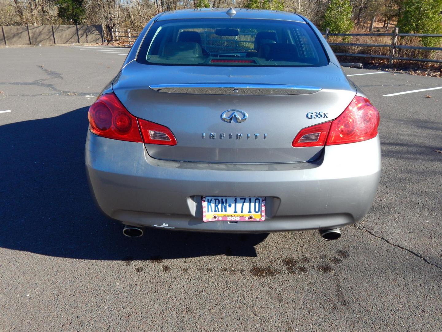 2007 Silver /Black Leather Infiniti G35 Sedan G35X (JNKBV61F17M) with an 3.5L V6 DOHC 24V engine, 5-Speed Automatic Overdrive transmission, located at 6528 Lower York Road, New Hope, PA, 18938, (215) 862-9555, 40.358707, -74.977882 - Here is a 2007 Infiniti G35X AWD in silver with an automatic transmission and black leather interior. This G35X has a powerful 3.5L V6 engine, keyless ignition push button start, keyless entry, power moonroof, power locks-windows-mirrors, dual climate control, 6-Disc CD-AM-FM-AUX, power heated seats - Photo#7