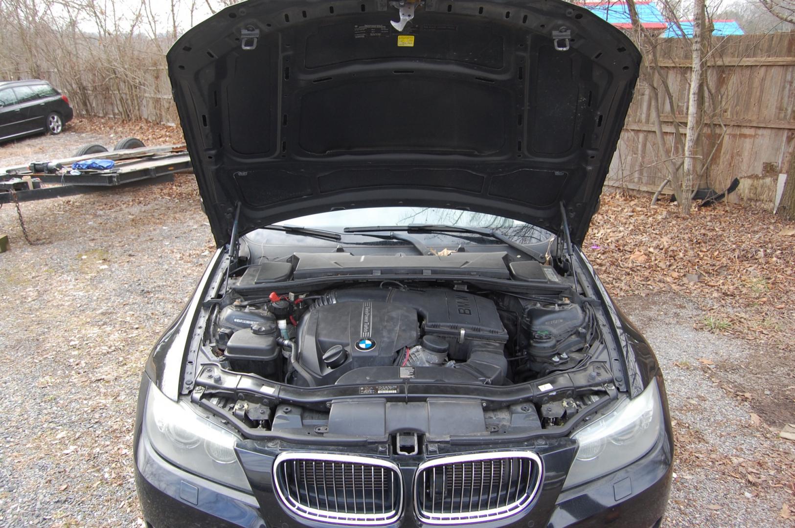 2011 Black /Black Leather BMW 3-Series 335i xDrive Sport (WBAPL5C58BA) with an 3.0L L6 DOHC 24V engine, 6-Speed Manual transmission, located at 6528 Lower York Road, New Hope, PA, 18938, (215) 862-9555, 40.358707, -74.977882 - Photo#23