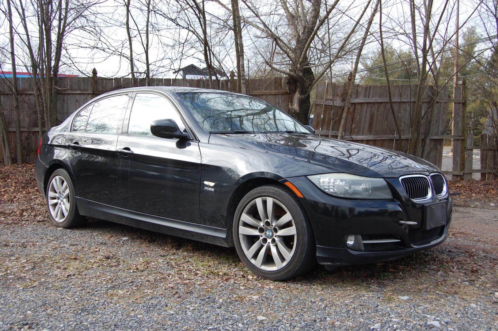 2011 Black /Black Leather BMW 3-Series 335i xDrive Sport (WBAPL5C58BA) with an 3.0L L6 DOHC 24V engine, 6-Speed Manual transmission, located at 6528 Lower York Road, New Hope, PA, 18938, (215) 862-9555, 40.358707, -74.977882 - Photo#3