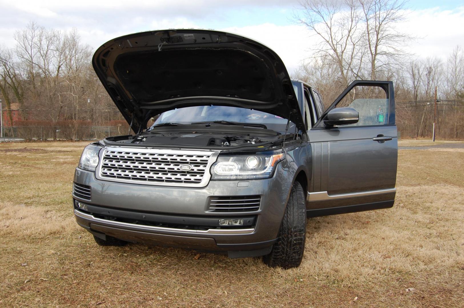 2016 Gray /Black Leather Land Rover Range Rover Supercharged (SALGS2EF6GA) with an 5.0L V8 DOHC 32V SUPERCHARGED engine, 8A transmission, located at 6528 Lower York Road, New Hope, PA, 18938, (215) 862-9555, 40.358707, -74.977882 - Gorgeous 2016 Land Rover Range Rover S/C.......Corris Grey/ Black leather interior, AWD, 5.0 Liter Supercharged V8 engine puts out around 500HP, automatic transmission, tilt/cruise, 2 Master keys, wood trim, keyless entry, power panoramic moonroof, power windows, mirrors, central locking system, d - Photo#23