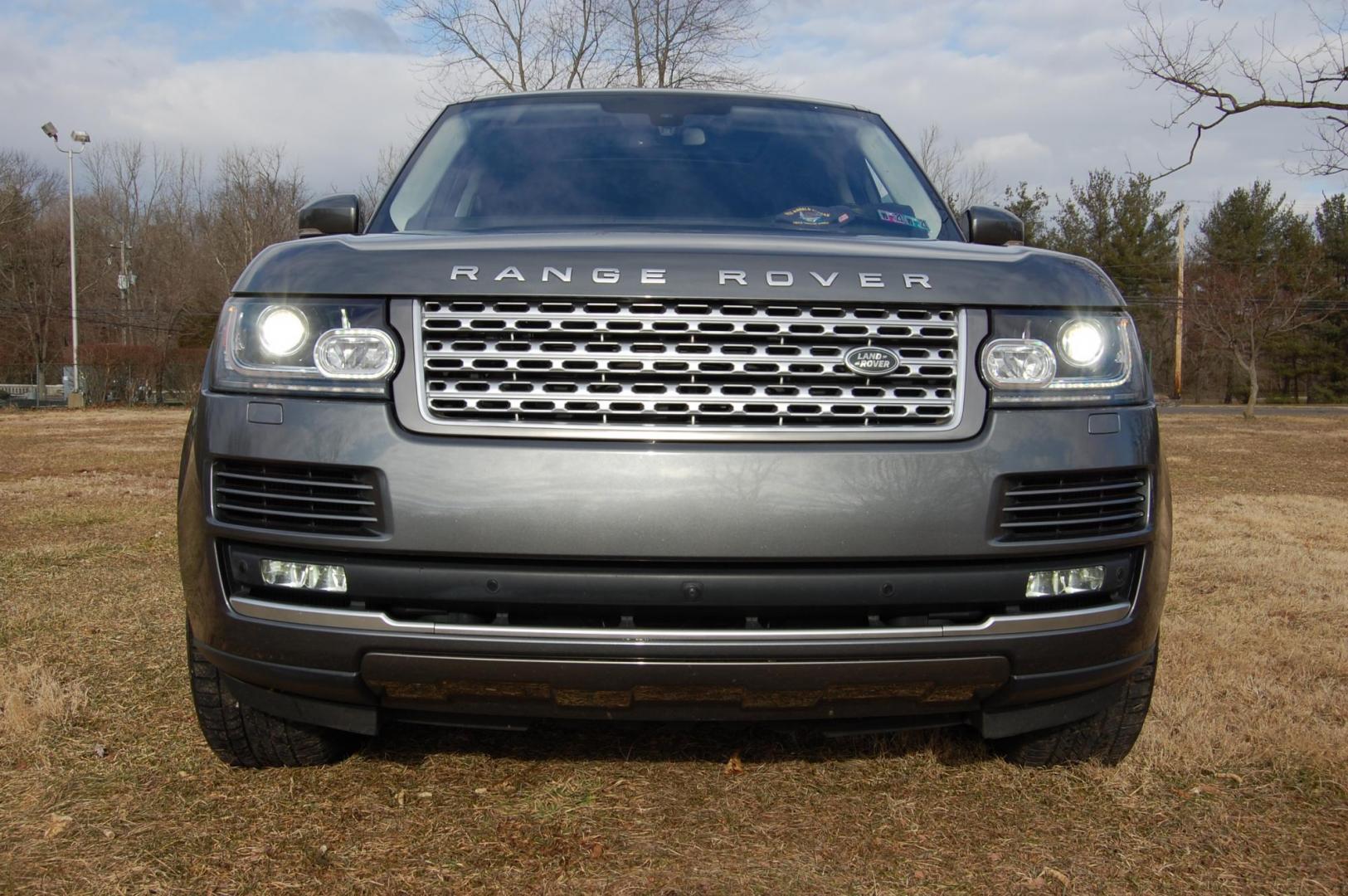 2016 Gray /Black Leather Land Rover Range Rover Supercharged (SALGS2EF6GA) with an 5.0L V8 DOHC 32V SUPERCHARGED engine, 8A transmission, located at 6528 Lower York Road, New Hope, PA, 18938, (215) 862-9555, 40.358707, -74.977882 - Gorgeous 2016 Land Rover Range Rover S/C.......Corris Grey/ Black leather interior, AWD, 5.0 Liter Supercharged V8 engine puts out around 500HP, automatic transmission, tilt/cruise, 2 Master keys, wood trim, keyless entry, power panoramic moonroof, power windows, mirrors, central locking system, d - Photo#6