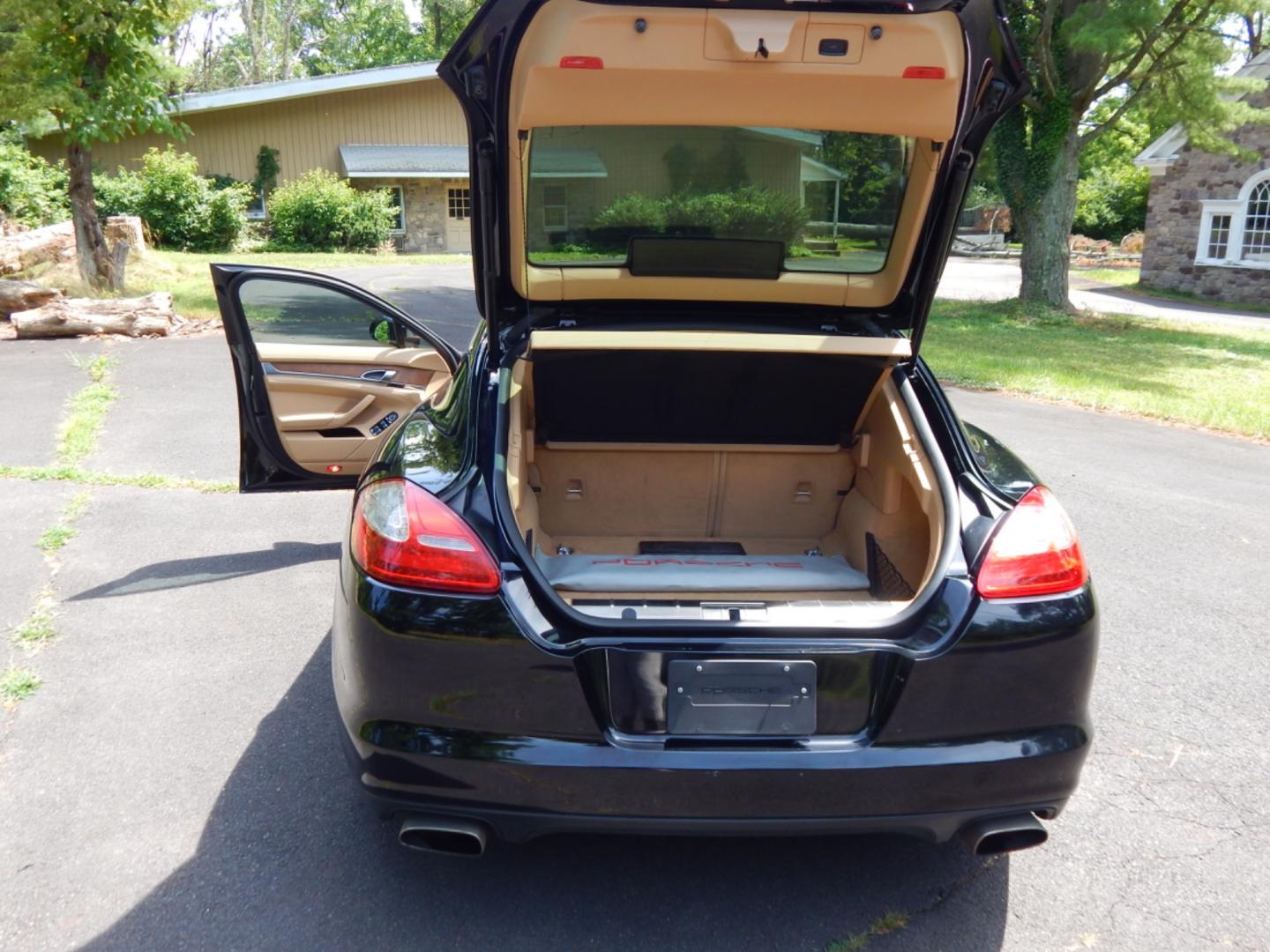 2011 Black /Tan leather Porsche Panamera (WP0AA2A71BL) with an 3.6 L V6 engine, Automatic transmission, located at 6528 Lower York Road, New Hope, PA, 18938, (215) 862-9555, 40.358707, -74.977882 - Here we have a 2011 Porsche Panamera in black, rear wheel drive, 3.6 L V6 automatic transmission, tan leather interior, keyless entry, cruise control, tilt steering, AC, power windows, power locks, power mirrors, power moonroof, wood trim, one master key, auto dimming mirrors, Bose sound system, pow - Photo#17