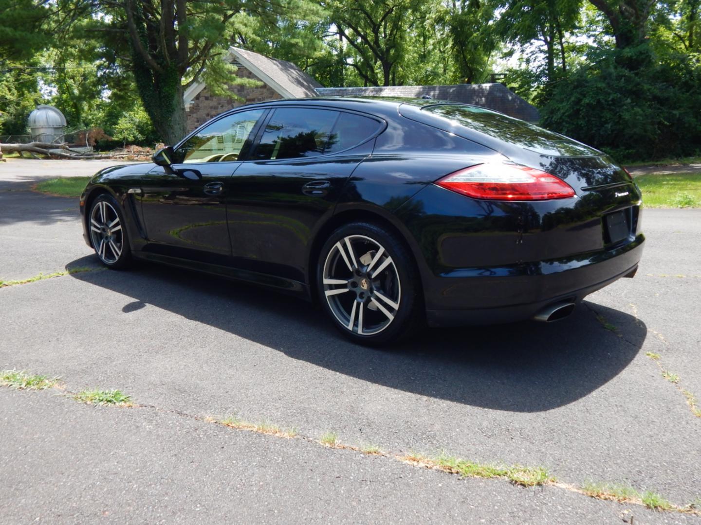 2011 Black /Tan leather Porsche Panamera (WP0AA2A71BL) with an 3.6 L V6 engine, Automatic transmission, located at 6528 Lower York Road, New Hope, PA, 18938, (215) 862-9555, 40.358707, -74.977882 - Here we have a 2011 Porsche Panamera in black, rear wheel drive, 3.6 L V6 automatic transmission, tan leather interior, keyless entry, cruise control, tilt steering, AC, power windows, power locks, power mirrors, power moonroof, wood trim, one master key, auto dimming mirrors, Bose sound system, pow - Photo#2