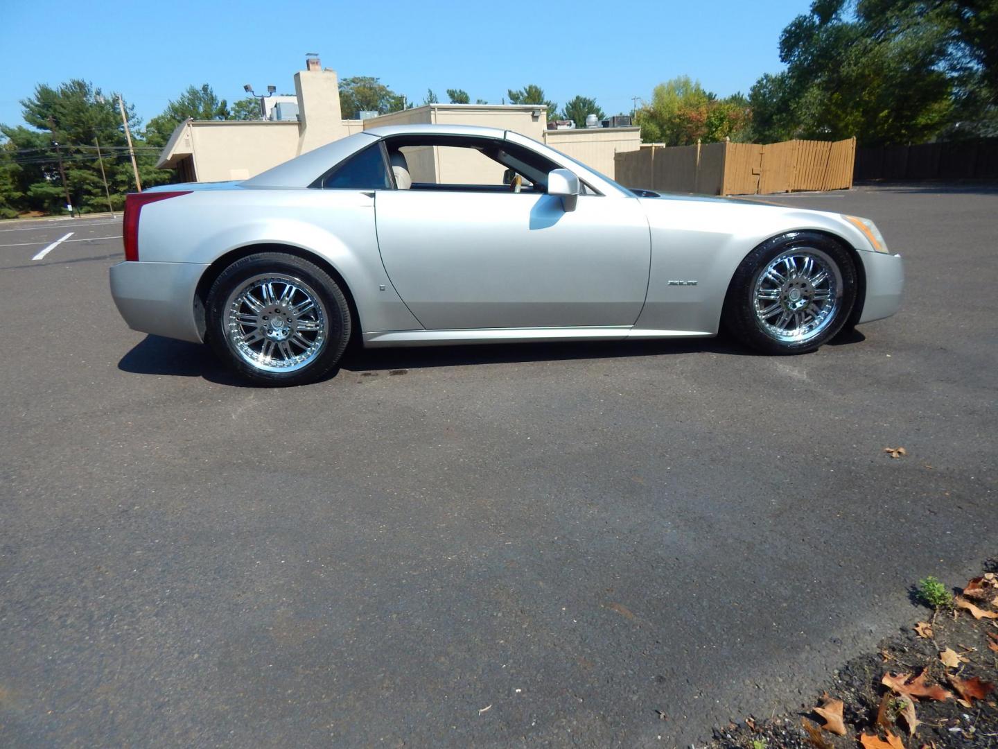 2006 Silver /Beige Leather Cadillac XLR Convertible (1G6YV36A065) with an 4.6L V8 DOHC 24V engine, 5-Speed Automatic Overdrive transmission, located at 6528 Lower York Road, New Hope, PA, 18938, (215) 862-9555, 40.358707, -74.977882 - Great Looking 2006 Cadillac XLR...Collectable, RWD 4.6 Liter V8, Auto Trans, Beige Leather Interior, Wood Trim, Keyless Entry, 1 Remote,1 Key, Cruise/Tilt/AC Power Windows, Power Locks, Power Mirrors, Power Hard Top, Power Heated Seats, Driver/Passenger Front Airbags, AM/FM/CD Bose Sound System, Aut - Photo#4