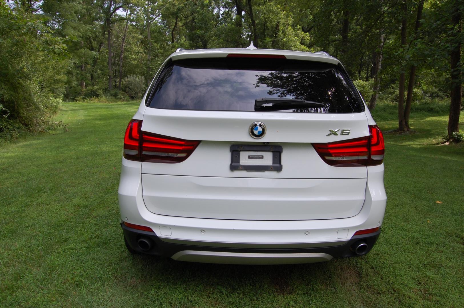 2015 White /Biege Leather BMW X5 XLINE (5UXKR0C5XF0) with an 3.0L L6 DOHC 24V engine, 8-Speed Automatic transmission, located at 6528 Lower York Road, New Hope, PA, 18938, (215) 862-9555, 40.358707, -74.977882 - Here for sale is a very nice 2015 BMW X5 35i XLINE. Under the hood is a strong running 3.0 liter twin turbocharged 6 cylinder which puts power to the AWD system via a smooth shifting automatic transmission. Features include; Beige leather, wood trim, keyless entry system, one master key, one extra - Photo#8