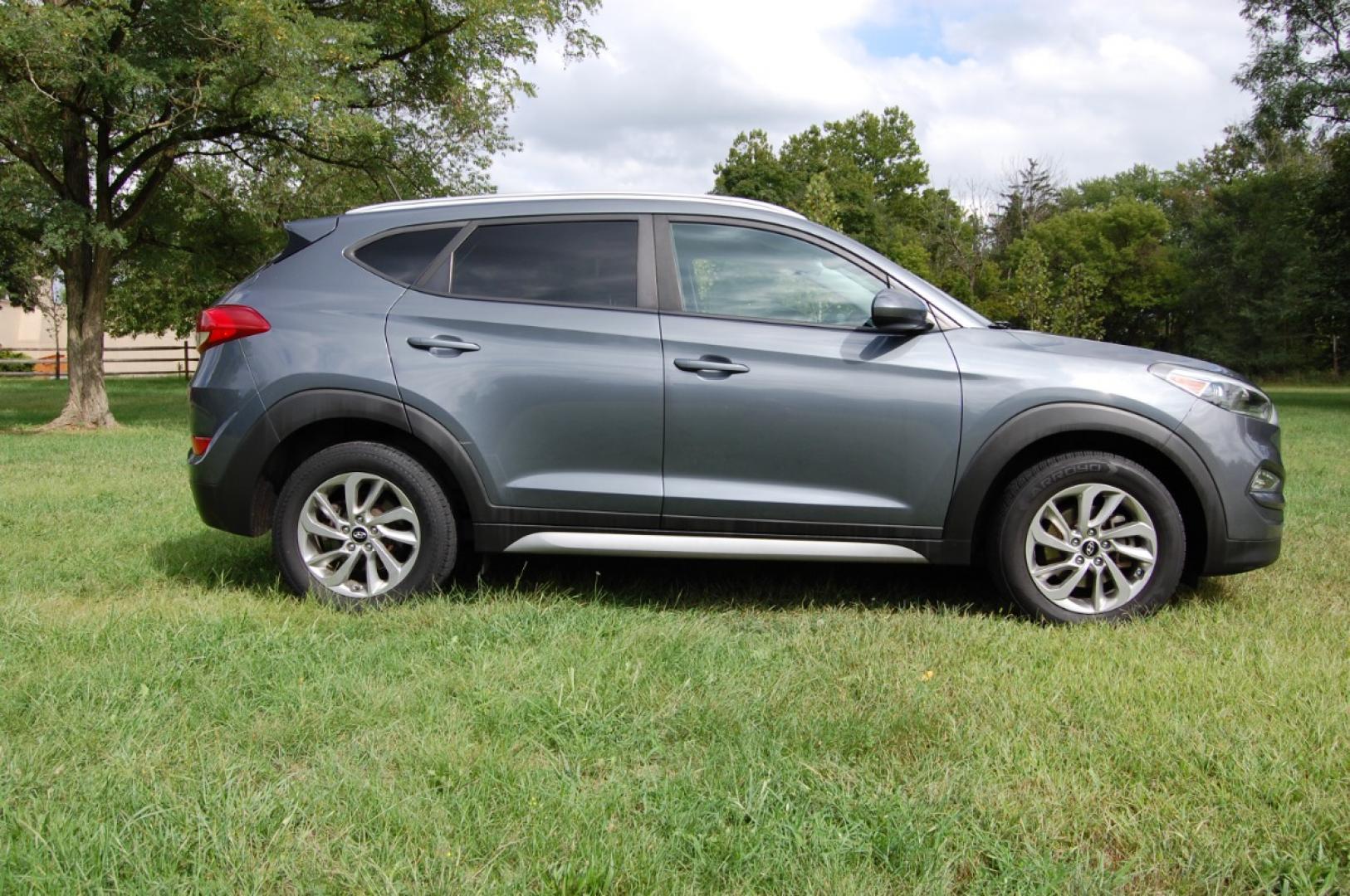 2017 Gray /Black Hyundai Tucson SE (KM8J3CA48HU) with an 2.0L L4 DOHC 16V engine, Automatic transmission, located at 6528 Lower York Road, New Hope, PA, 18938, (215) 862-9555, 40.358707, -74.977882 - Photo#1