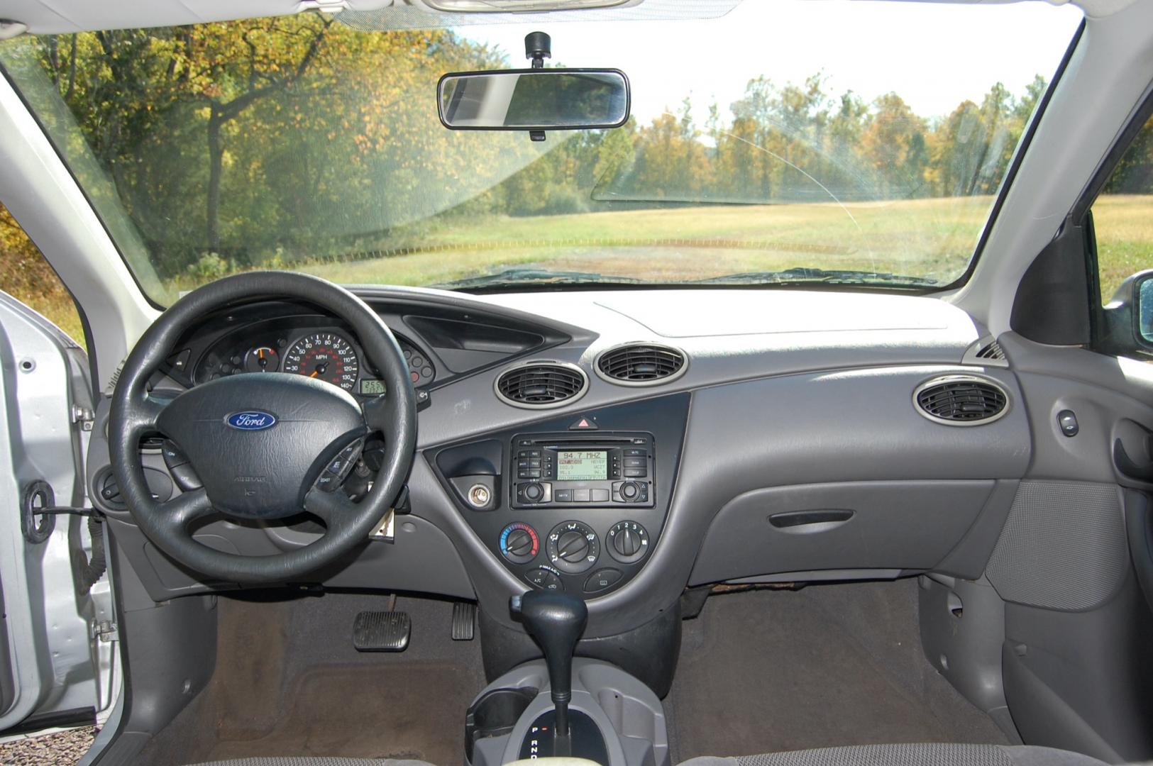 2003 Silver /Gray Cloth Ford Focus SE (1FAFP34P63W) with an 2.0L L4 SOHC 8V engine, Automatic transmission, located at 6528 Lower York Road, New Hope, PA, 18938, (215) 862-9555, 40.358707, -74.977882 - Here for sale is a very nice 2003 Ford Focus SE. Under the hood is a strong running 2.0 liter 4 cylinder which puts power to the front wheels via a smooth shifting automatic transmission. Features include; Gray cloth interior, keyless entry system, one remote, 2 keys, cruise control, tilt steerin - Photo#17