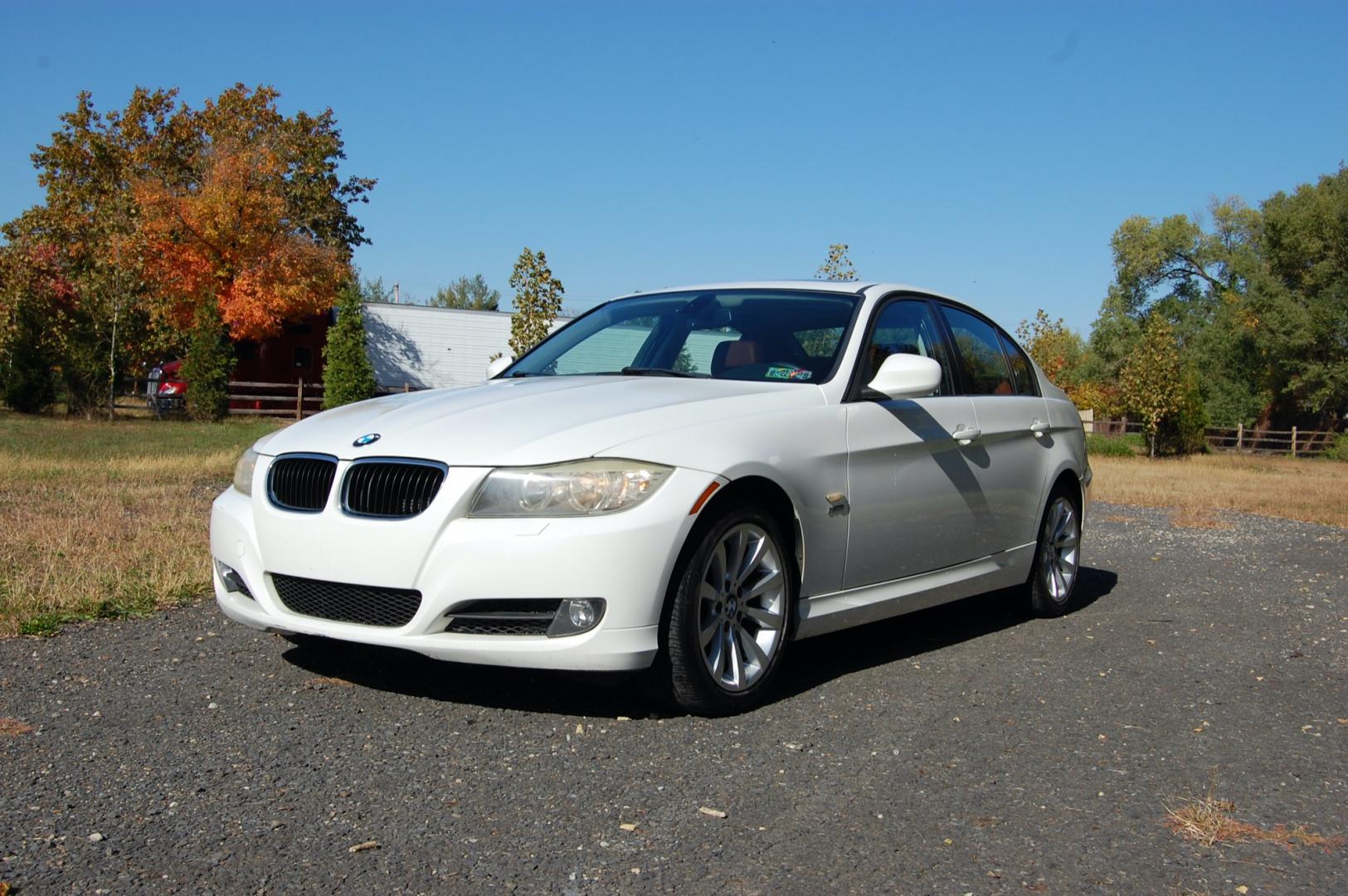 2011 White /Burgundy Leather BMW 3-Series 328i xDrive (WBAPK5C57BA) with an 3.0L L6 DOHC 24V engine, Automatic transmission, located at 6528 Lower York Road, New Hope, PA, 18938, (215) 862-9555, 40.358707, -74.977882 - Here for sale is a very nice 2011 BMW 328i XDrive sedan. Under the hood is a strong running 3.0 liter inline 6 cylinder which puts power to the AWD system via a smooth shifting automatic transmission. Features include; Burgundy leather interior, wood grain trim, keyless entry system, 2 master keys - Photo#0