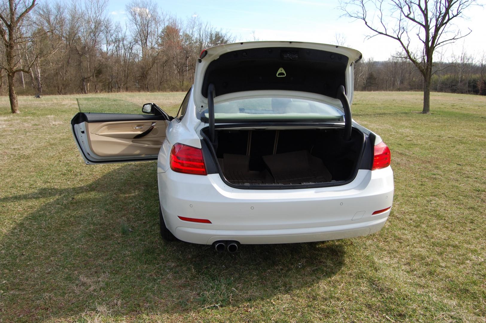 2014 White /Beige BMW 4-Series 428i xDrive (WBA3N9C54EK) with an 2.0L L4 DOHC 16V engine, Automatic transmission, located at 6528 Lower York Road, New Hope, PA, 18938, (215) 862-9555, 40.358707, -74.977882 - AWD 2.0L Turbo, 4cyl, Automatic Transmission, Beige Leather Interior, Wood Trim, Key less Entry, 2 Master Keys, Cruise/Tilt/AC, Power Widows, Power Locks, Power Mirrors, Power Moon Roof, Heated / Cooled Seats, AM/FM/CD/USB/AUX, Bluetooth, Navigation, Rear View Camera, Auto Dimming Mirrors, Dual Zone - Photo#17