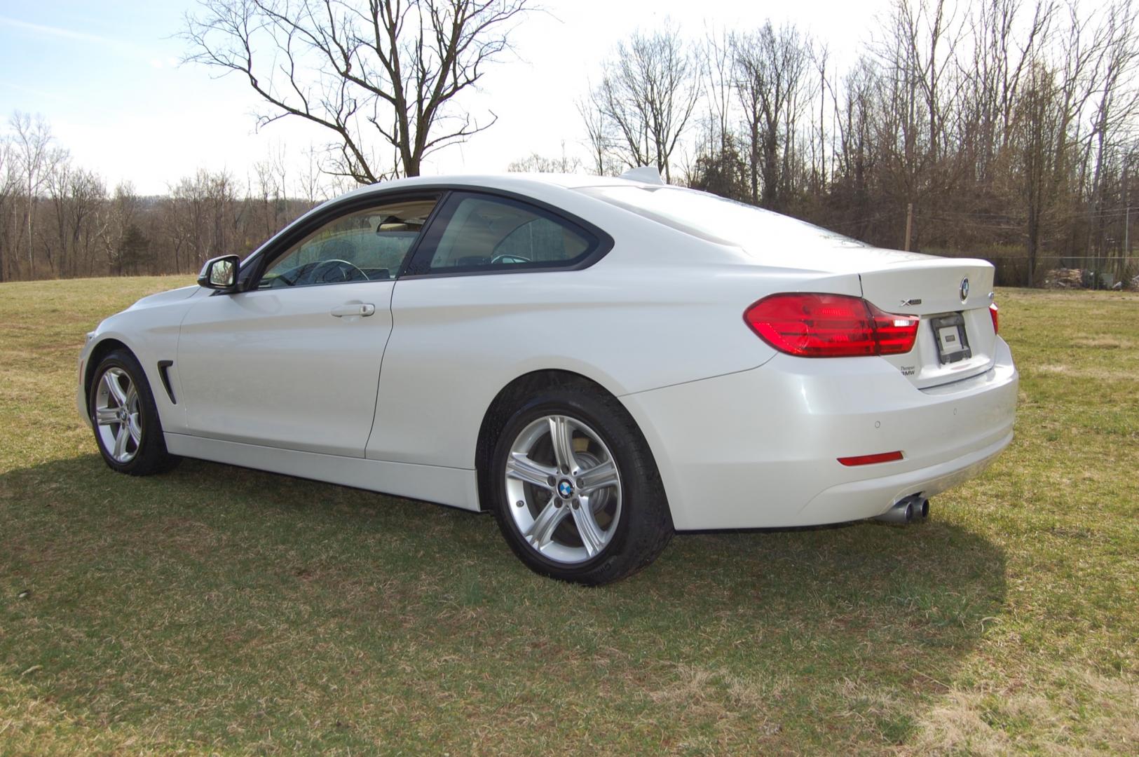 2014 White /Beige BMW 4-Series 428i xDrive (WBA3N9C54EK) with an 2.0L L4 DOHC 16V engine, Automatic transmission, located at 6528 Lower York Road, New Hope, PA, 18938, (215) 862-9555, 40.358707, -74.977882 - AWD 2.0L Turbo, 4cyl, Automatic Transmission, Beige Leather Interior, Wood Trim, Key less Entry, 2 Master Keys, Cruise/Tilt/AC, Power Widows, Power Locks, Power Mirrors, Power Moon Roof, Heated / Cooled Seats, AM/FM/CD/USB/AUX, Bluetooth, Navigation, Rear View Camera, Auto Dimming Mirrors, Dual Zone - Photo#5