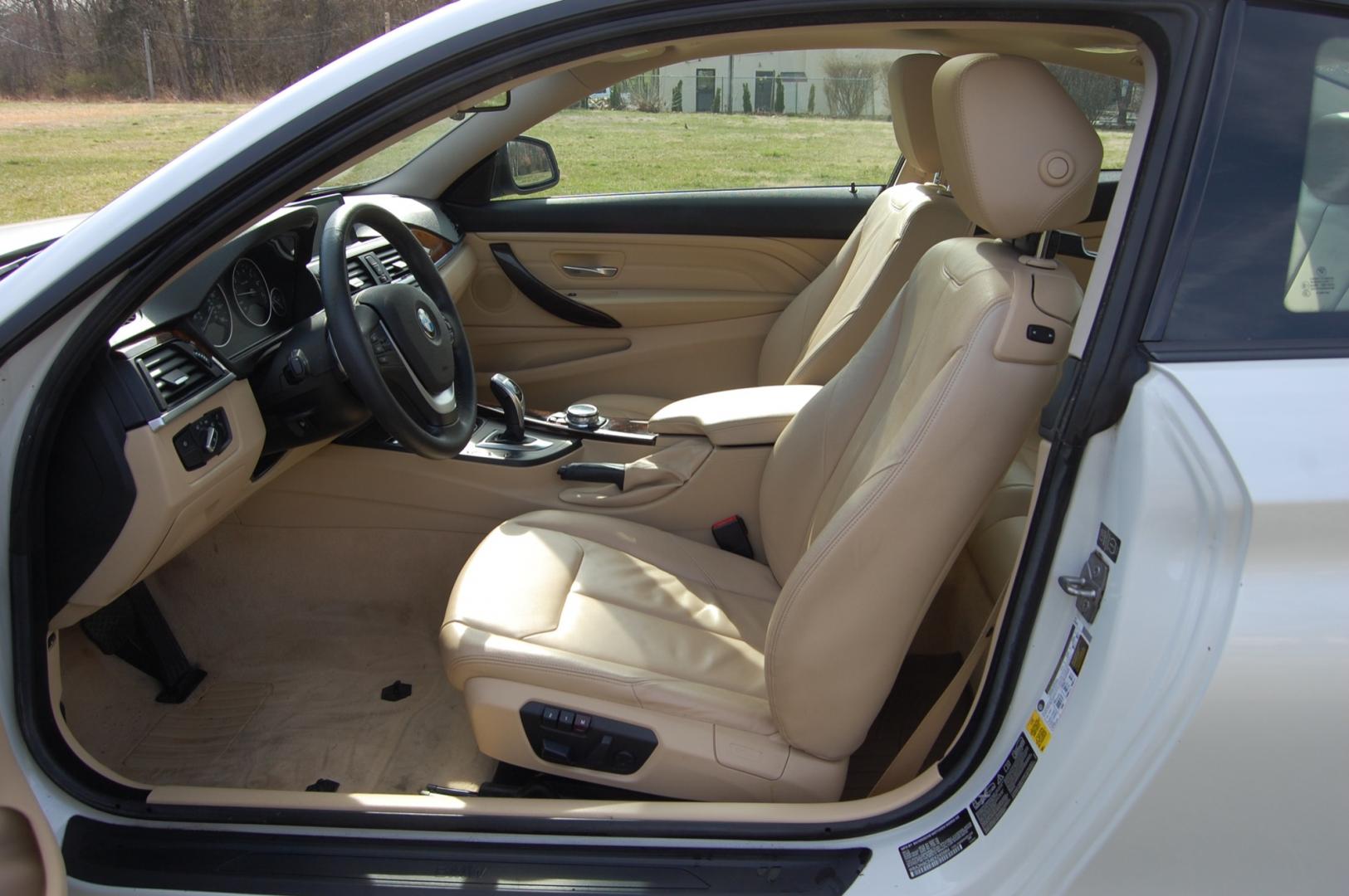 2014 White /Beige BMW 4-Series 428i xDrive (WBA3N9C54EK) with an 2.0L L4 DOHC 16V engine, Automatic transmission, located at 6528 Lower York Road, New Hope, PA, 18938, (215) 862-9555, 40.358707, -74.977882 - AWD 2.0L Turbo, 4cyl, Automatic Transmission, Beige Leather Interior, Wood Trim, Key less Entry, 2 Master Keys, Cruise/Tilt/AC, Power Widows, Power Locks, Power Mirrors, Power Moon Roof, Heated / Cooled Seats, AM/FM/CD/USB/AUX, Bluetooth, Navigation, Rear View Camera, Auto Dimming Mirrors, Dual Zone - Photo#8