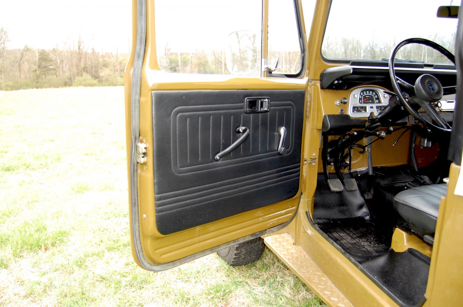 1980 Olive Brown /Black leather Toyota Land cruiser HJ45 (HJ45037701) with an 3.6 liter Diesel engine, 4 speed manual transmission, located at 6528 Lower York Road, New Hope, PA, 18938, (215) 862-9555, 40.358707, -74.977882 - Here for sale we have a freshly restored, super cool 1980 Toyota Land Cruiser HJ45 "Troop Carrier". Under the hood is a strong running 3.6 liter 6 cylinder Diesel engine which puts power to 2 or 4 wheels via a 4 speed manual transmission. Features include; Black leather interior, bench seat in fro - Photo#17