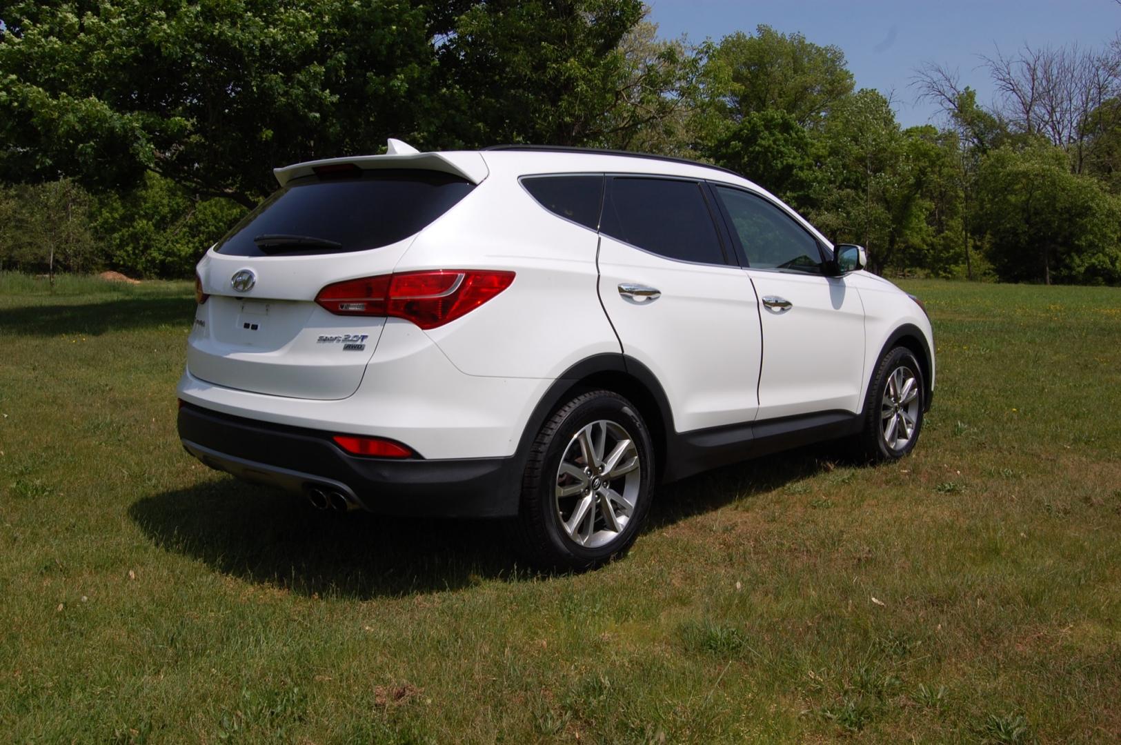 2014 White /Tan Leather Hyundai Santa Fe Sport 2.0T AWD (5XYZUDLA8EG) with an 2.0L L4 DOHC 16V TURBO engine, 6-Speed Automatic transmission, located at 6528 Lower York Road, New Hope, PA, 18938, (215) 862-9555, 40.358707, -74.977882 - 2014 Hyundai Santa Fe Sport...AWD, 2.0 liter 4 cylinder turbo charged engine, auto trans, tilt/cruise, power windows, locks ands mirrors, tan leather interior, push button start, dual climate control, dual heated, power seats, AM/FM/Bluetooth sound system, front/side curtain air bags, Eco mode. Ex - Photo#4