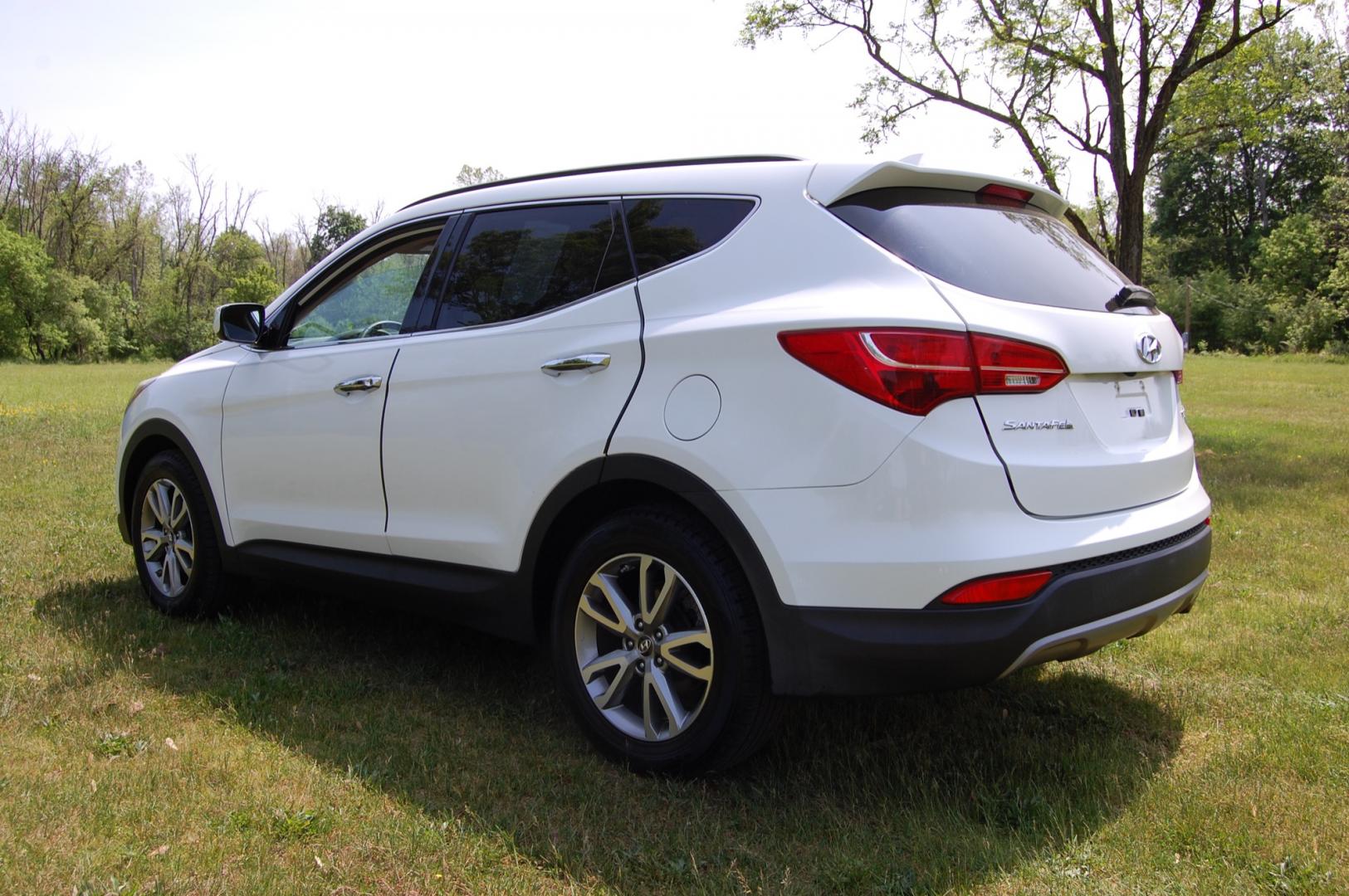 2014 White /Tan Leather Hyundai Santa Fe Sport 2.0T AWD (5XYZUDLA8EG) with an 2.0L L4 DOHC 16V TURBO engine, 6-Speed Automatic transmission, located at 6528 Lower York Road, New Hope, PA, 18938, (215) 862-9555, 40.358707, -74.977882 - 2014 Hyundai Santa Fe Sport...AWD, 2.0 liter 4 cylinder turbo charged engine, auto trans, tilt/cruise, power windows, locks ands mirrors, tan leather interior, push button start, dual climate control, dual heated, power seats, AM/FM/Bluetooth sound system, front/side curtain air bags, Eco mode. Ex - Photo#5