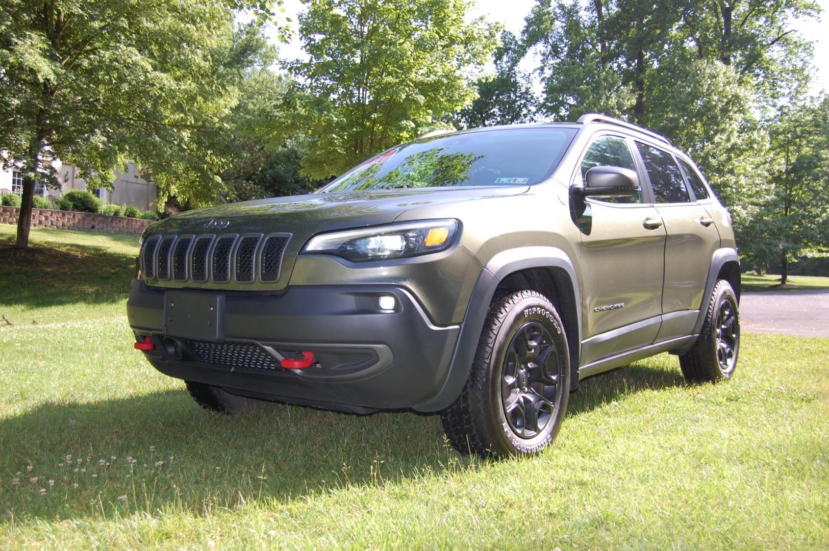 2021 Green /Black leather Jeep Cherokee Trailhawk 4WD (1C4PJMBX0MD) with an 3.2L V6 DOHC 24V engine, 9 speed automatic transmission, located at 6528 Lower York Road, New Hope, PA, 18938, (215) 862-9555, 40.358707, -74.977882 - Here for sale is a like new 2021 Jeep Cherokee Trailhawk edition. Under the hood is strong running and fuel efficient 3.2 liter V6 which puts power to the intelligent 4 wheel drive system via a smooth shifting automatic transmission. Features include; Black leather with red stitching, Keyless ent - Photo#0