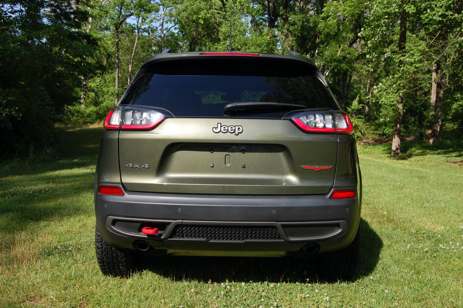 2021 Green /Black leather Jeep Cherokee Trailhawk 4WD (1C4PJMBX0MD) with an 3.2L V6 DOHC 24V engine, 9 speed automatic transmission, located at 6528 Lower York Road, New Hope, PA, 18938, (215) 862-9555, 40.358707, -74.977882 - Here for sale is a like new 2021 Jeep Cherokee Trailhawk edition. Under the hood is strong running and fuel efficient 3.2 liter V6 which puts power to the intelligent 4 wheel drive system via a smooth shifting automatic transmission. Features include; Black leather with red stitching, Keyless ent - Photo#3