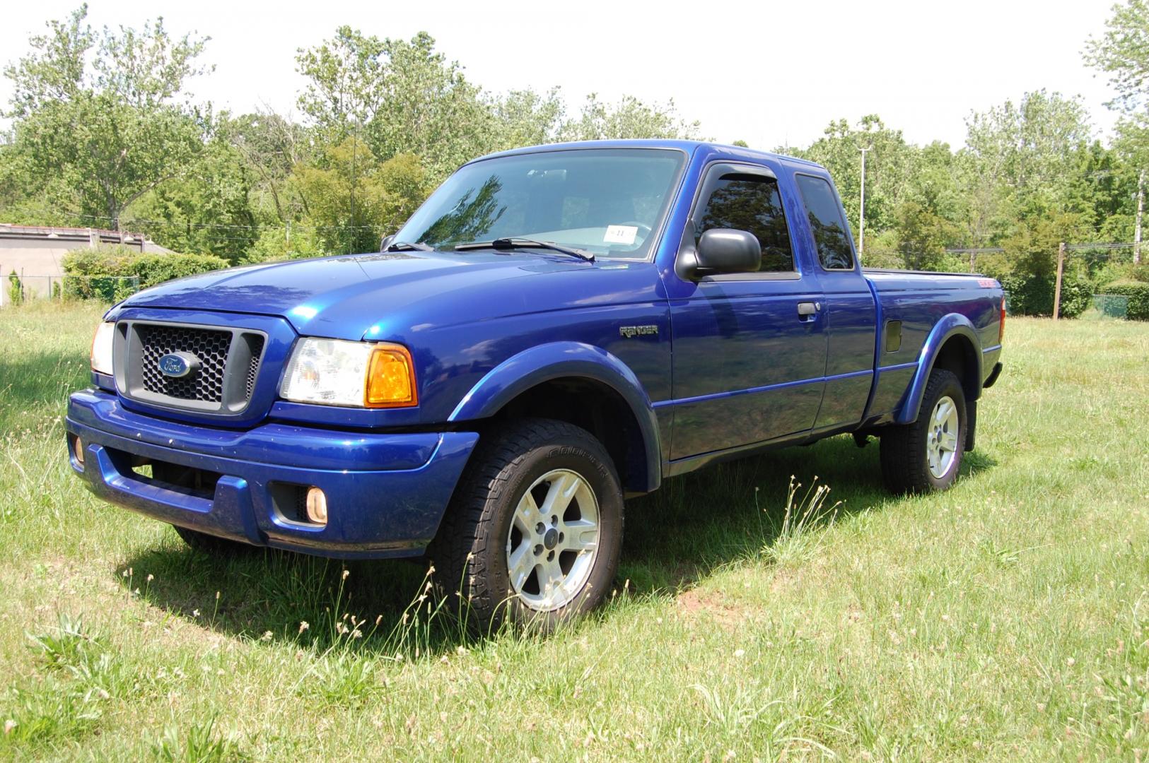 2005 Blue /Black/Gray cloth Ford Ranger Edge (1FTYR14U35P) with an 3.0L V6 OHV 12V engine, Automatic transmission, located at 6528 Lower York Road, New Hope, PA, 18938, (215) 862-9555, 40.358707, -74.977882 - Here for sale is a 2005 Ford Ranger superb Edge edition. Under the hood is a strong running 3.0 liter V6 which puts power to the rear wheels via it automatic transmission. Features include; Black/Gray cloth interior, cruise control, tilt steering wheel, cold AC, roll up windows, manual mirrors, ma - Photo#0