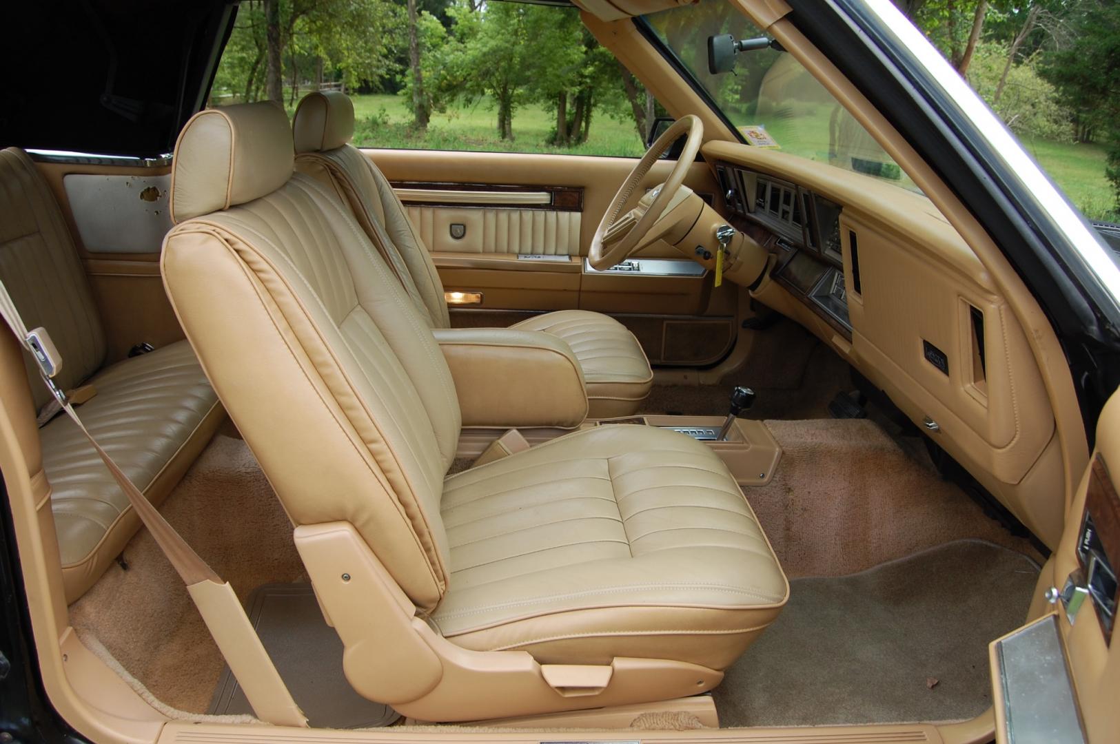 1986 /Tan Leather Chrysler LeBaron Convertible (1C3BC55E3GG) with an 2.2L L4 SOHC 8V TURBO engine, Automatic transmission, located at 6528 Lower York Road, New Hope, PA, 18938, (215) 862-9555, 40.358707, -74.977882 - Very clean 1986 Chrysler LeBaron Town+Country Woodie Convertible, powered by a 2.2 Liter turbo charged engine, automatic transmission, tilt wheel, cruise control, black paint, black power top, tan leather interior, good clean original condition, power drivers seat, power windows, locks, wire wheel - Photo#14