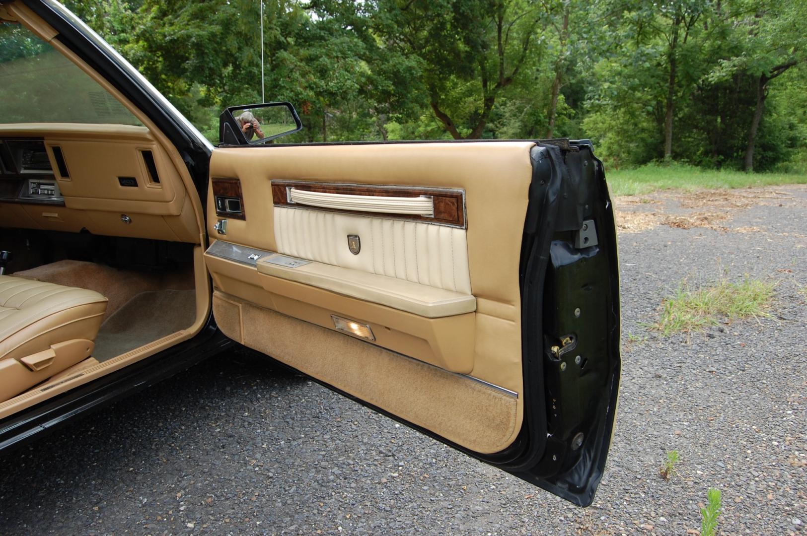 1986 /Tan Leather Chrysler LeBaron Convertible (1C3BC55E3GG) with an 2.2L L4 SOHC 8V TURBO engine, Automatic transmission, located at 6528 Lower York Road, New Hope, PA, 18938, (215) 862-9555, 40.358707, -74.977882 - Very clean 1986 Chrysler LeBaron Town+Country Woodie Convertible, powered by a 2.2 Liter turbo charged engine, automatic transmission, tilt wheel, cruise control, black paint, black power top, tan leather interior, good clean original condition, power drivers seat, power windows, locks, wire wheel - Photo#16