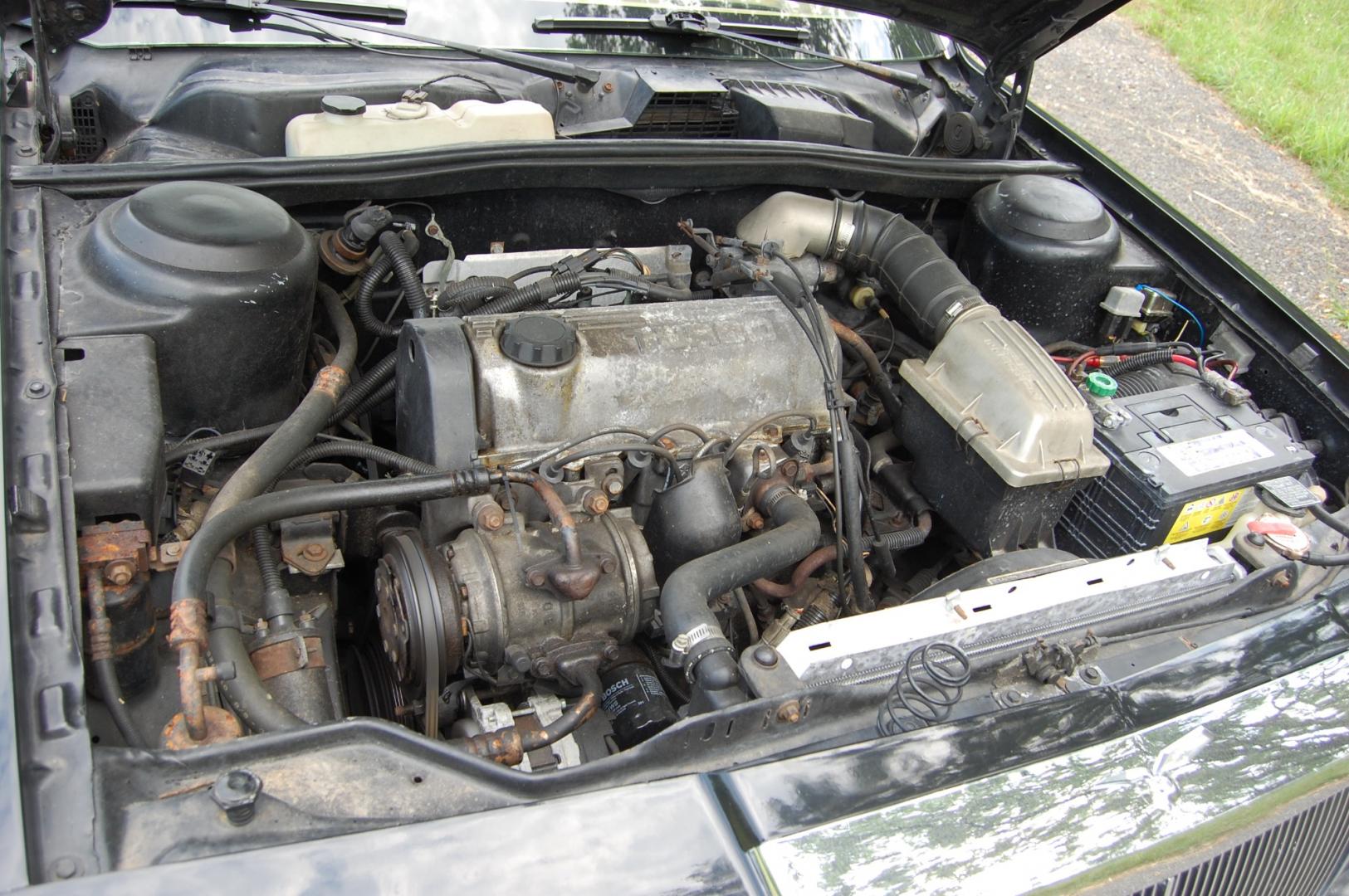 1986 /Tan Leather Chrysler LeBaron Convertible (1C3BC55E3GG) with an 2.2L L4 SOHC 8V TURBO engine, Automatic transmission, located at 6528 Lower York Road, New Hope, PA, 18938, (215) 862-9555, 40.358707, -74.977882 - Very clean 1986 Chrysler LeBaron Town+Country Woodie Convertible, powered by a 2.2 Liter turbo charged engine, automatic transmission, tilt wheel, cruise control, black paint, black power top, tan leather interior, good clean original condition, power drivers seat, power windows, locks, wire wheel - Photo#21