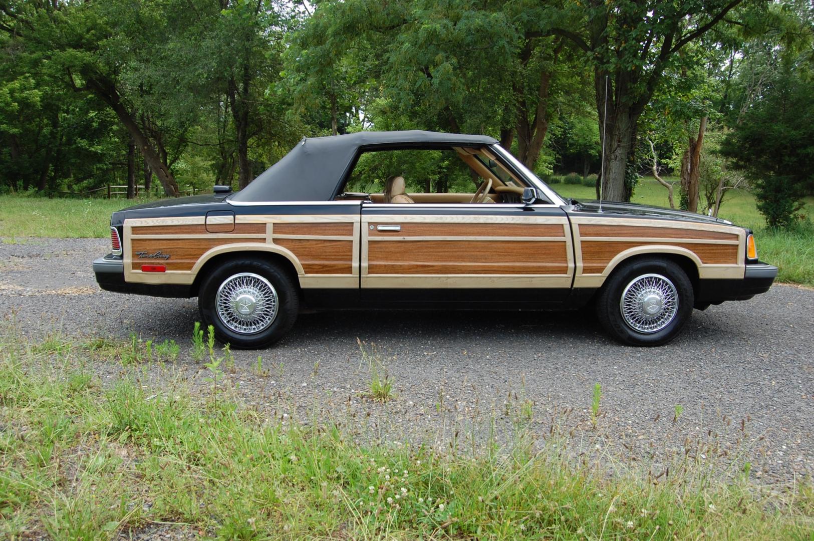 1986 /Tan Leather Chrysler LeBaron Convertible (1C3BC55E3GG) with an 2.2L L4 SOHC 8V TURBO engine, Automatic transmission, located at 6528 Lower York Road, New Hope, PA, 18938, (215) 862-9555, 40.358707, -74.977882 - Very clean 1986 Chrysler LeBaron Town+Country Woodie Convertible, powered by a 2.2 Liter turbo charged engine, automatic transmission, tilt wheel, cruise control, black paint, black power top, tan leather interior, good clean original condition, power drivers seat, power windows, locks, wire wheel - Photo#3