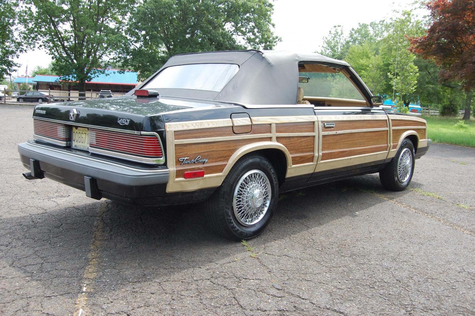 1986 /Tan Leather Chrysler LeBaron Convertible (1C3BC55E3GG) with an 2.2L L4 SOHC 8V TURBO engine, Automatic transmission, located at 6528 Lower York Road, New Hope, PA, 18938, (215) 862-9555, 40.358707, -74.977882 - Very clean 1986 Chrysler LeBaron Town+Country Woodie Convertible, powered by a 2.2 Liter turbo charged engine, automatic transmission, tilt wheel, cruise control, black paint, black power top, tan leather interior, good clean original condition, power drivers seat, power windows, locks, wire wheel - Photo#7