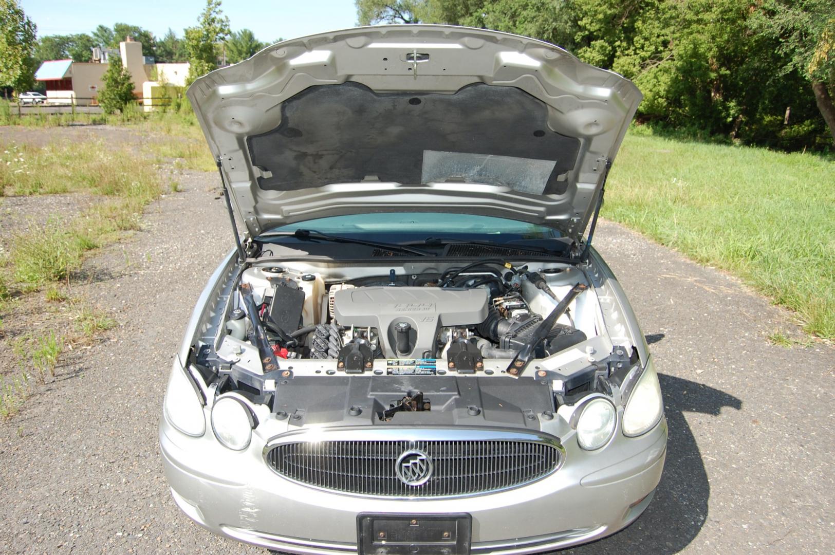 2006 Silver /Gray Cloth Buick LaCrosse CX (2G4WC582261) with an 3.8L V6 OHV 12V engine, 4-Speed Automatic Overdrive transmission, located at 6528 Lower York Road, New Hope, PA, 18938, (215) 862-9555, 40.358707, -74.977882 - Here for sale is a very nice driving 2006 Buick LaCrosse CX sedan. Under the hood is a strong running 3.8 liter V6 which puts power to the front wheels via a smooth shifting automatic transmission. Features include; Gray cloth interior in great shape, wood grain trim, one key, cruise control, tilt - Photo#21