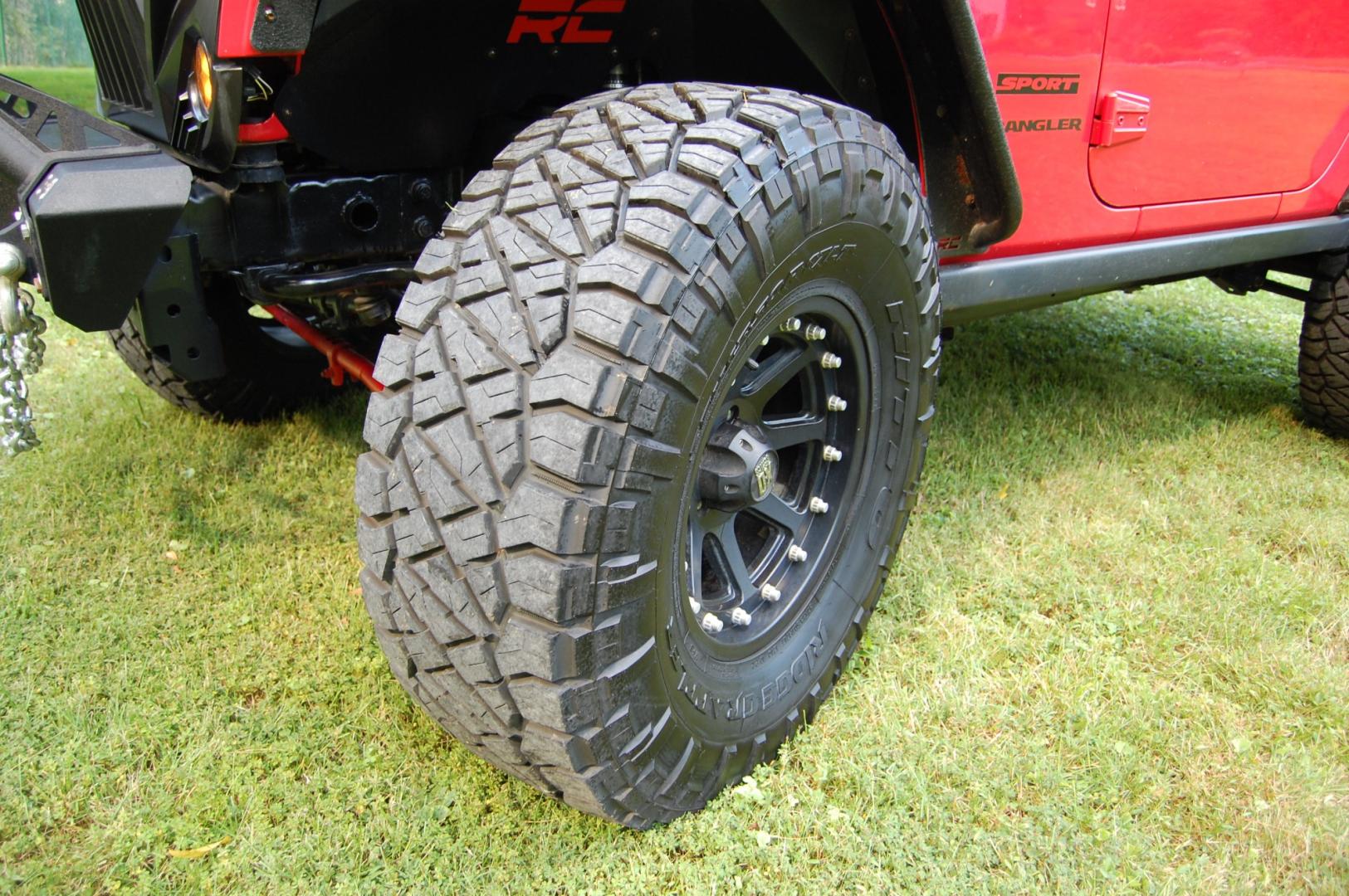 2013 RED /Black cloth Jeep Wrangler Sport (1C4AJWAG2DL) with an 3.6L V6 DOHC 24V FFV engine, Automatic transmission, located at 6528 Lower York Road, New Hope, PA, 18938, (215) 862-9555, 40.358707, -74.977882 - Here for sale is a very cool 2013 Jeep Wrangler sport 2 door. Under the hood is a strong running 3.6 liter V6 which puts power to 2 or 4 wheels via a smooth shifting automatic transmission. Features include; Black cloth interior with red/black seat covers, 2 keys, remote start system, cruise contr - Photo#23