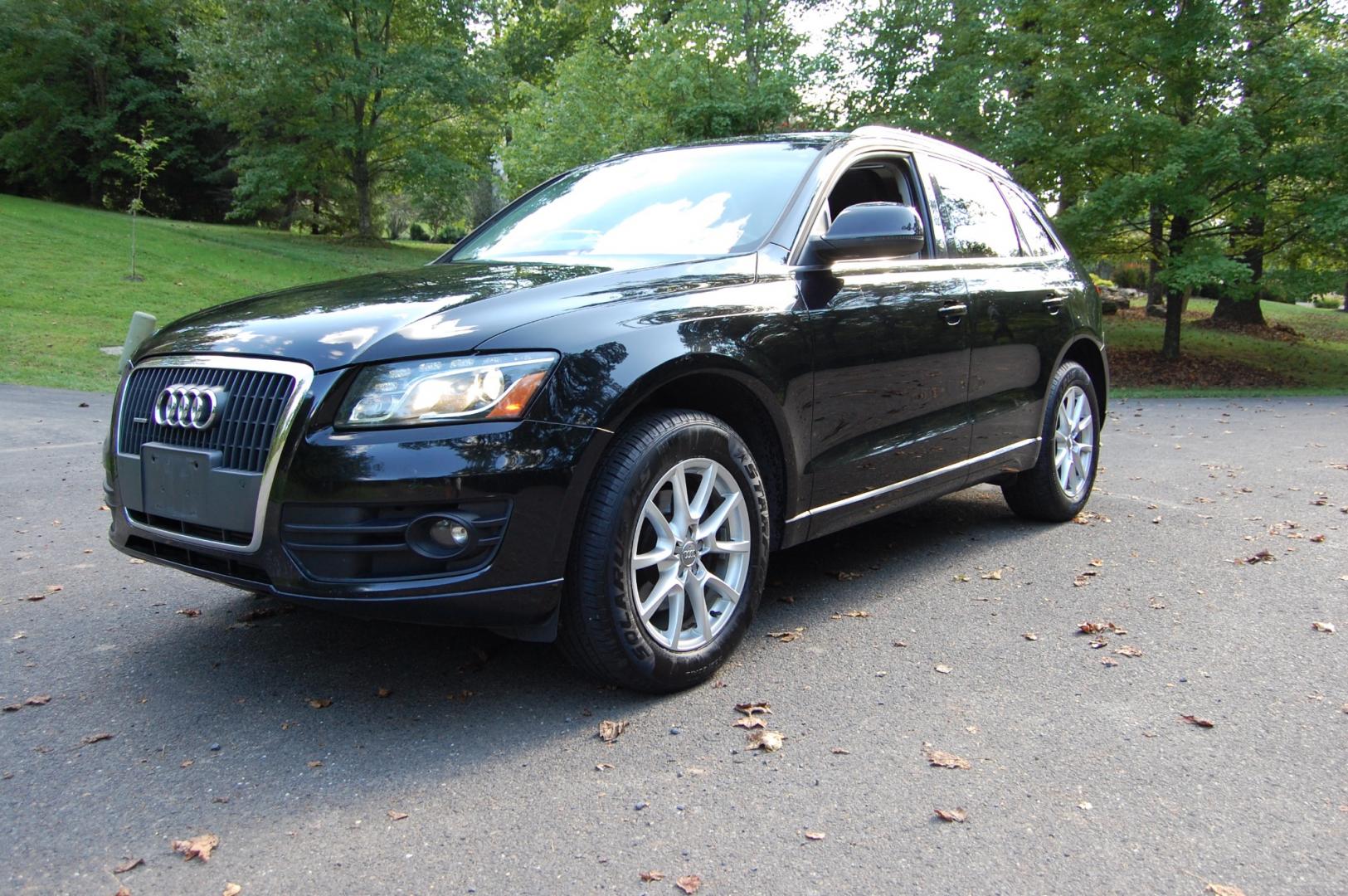 2011 Black /Black Leather Audi Q5 2.0 quattro Premium Plus (WA1LFAFP1BA) with an 2.0L L4 DOHC 16V engine, 6-Speed Automatic transmission, located at 6528 Lower York Road, New Hope, PA, 18938, (215) 862-9555, 40.358707, -74.977882 - Here for sale is a nice 2011 Audi Q5 Premium Plus. This vehicle has a Reconstructed PA title but is is great running and driving condition. Under the hood is a strong running 2.0 liter turbocharged 4 cylinder which puts power to the Quattro AWD system via a smooth shifting automatic transmission. - Photo#1