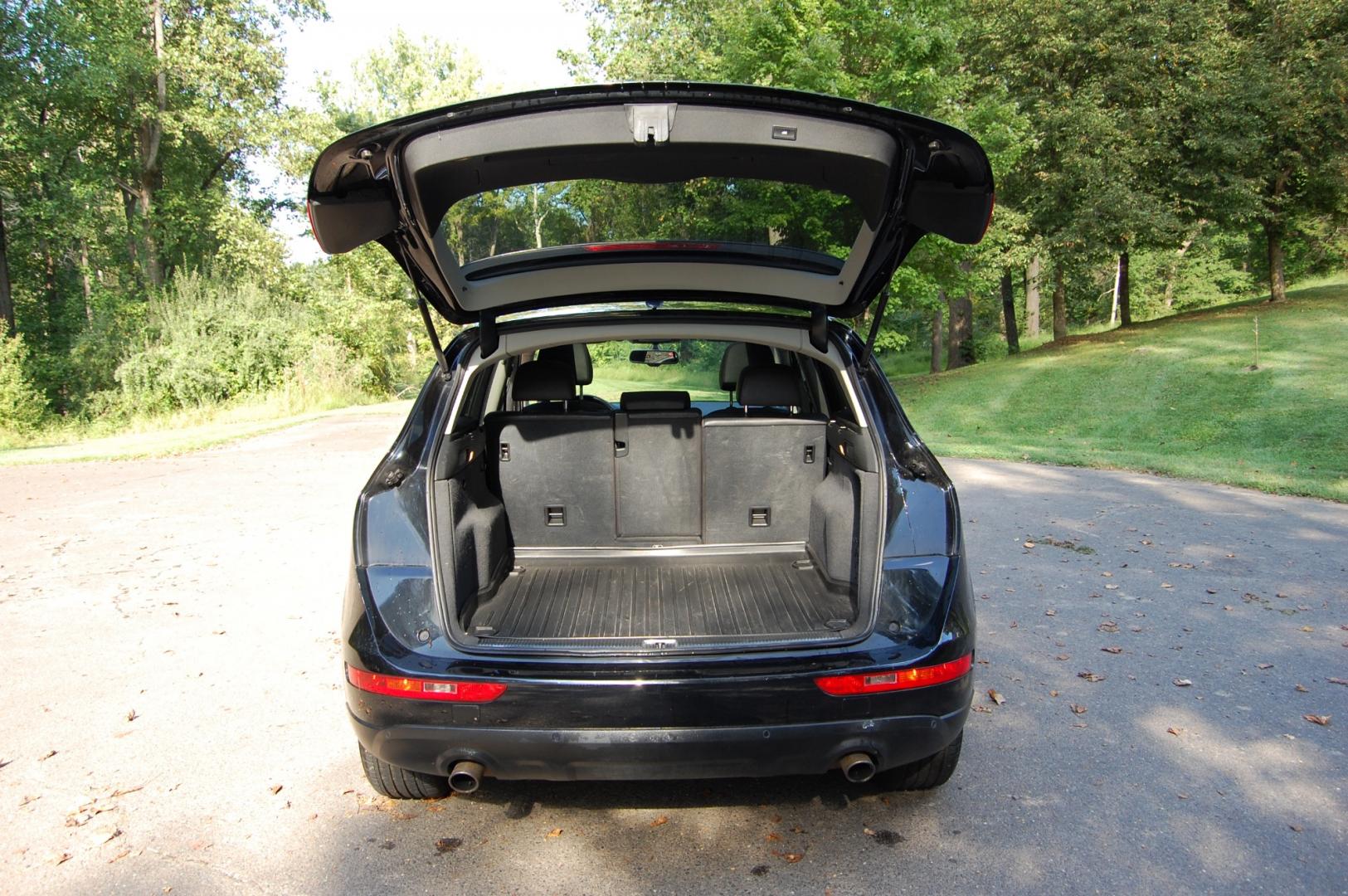 2011 Black /Black Leather Audi Q5 2.0 quattro Premium Plus (WA1LFAFP1BA) with an 2.0L L4 DOHC 16V engine, 6-Speed Automatic transmission, located at 6528 Lower York Road, New Hope, PA, 18938, (215) 862-9555, 40.358707, -74.977882 - Here for sale is a nice 2011 Audi Q5 Premium Plus. This vehicle has a Reconstructed PA title but is is great running and driving condition. Under the hood is a strong running 2.0 liter turbocharged 4 cylinder which puts power to the Quattro AWD system via a smooth shifting automatic transmission. - Photo#20