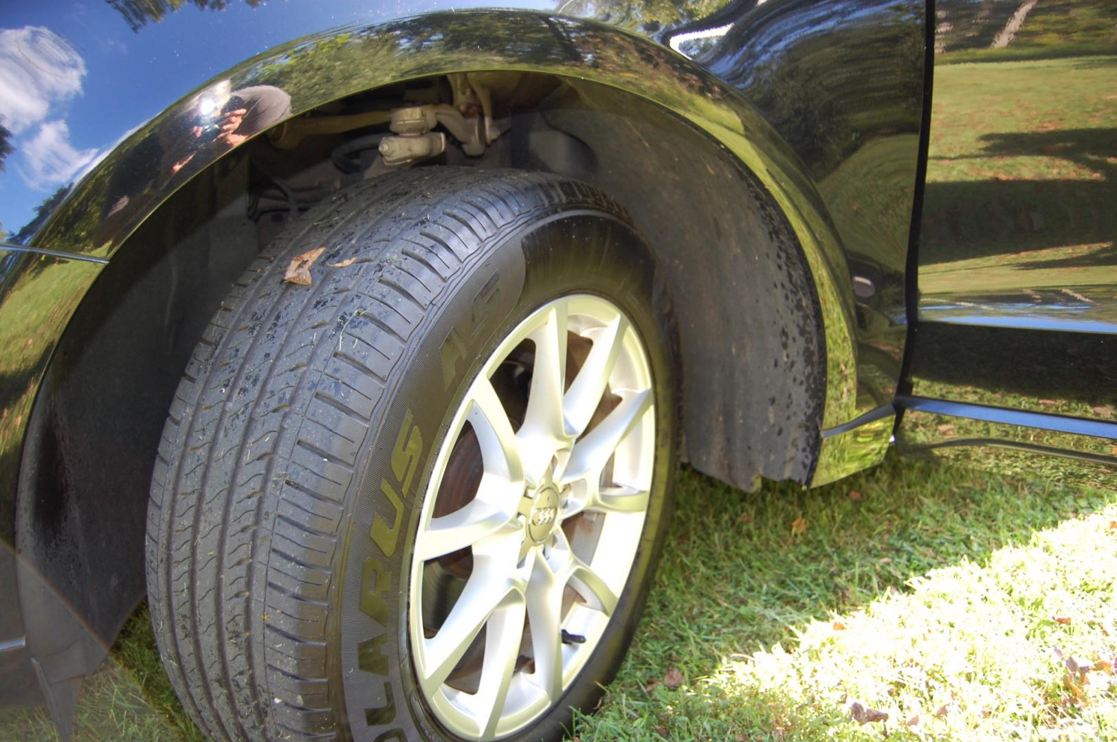 2011 Black /Black Leather Audi Q5 2.0 quattro Premium Plus (WA1LFAFP1BA) with an 2.0L L4 DOHC 16V engine, 6-Speed Automatic transmission, located at 6528 Lower York Road, New Hope, PA, 18938, (215) 862-9555, 40.358707, -74.977882 - Here for sale is a nice 2011 Audi Q5 Premium Plus. This vehicle has a Reconstructed PA title but is is great running and driving condition. Under the hood is a strong running 2.0 liter turbocharged 4 cylinder which puts power to the Quattro AWD system via a smooth shifting automatic transmission. - Photo#24