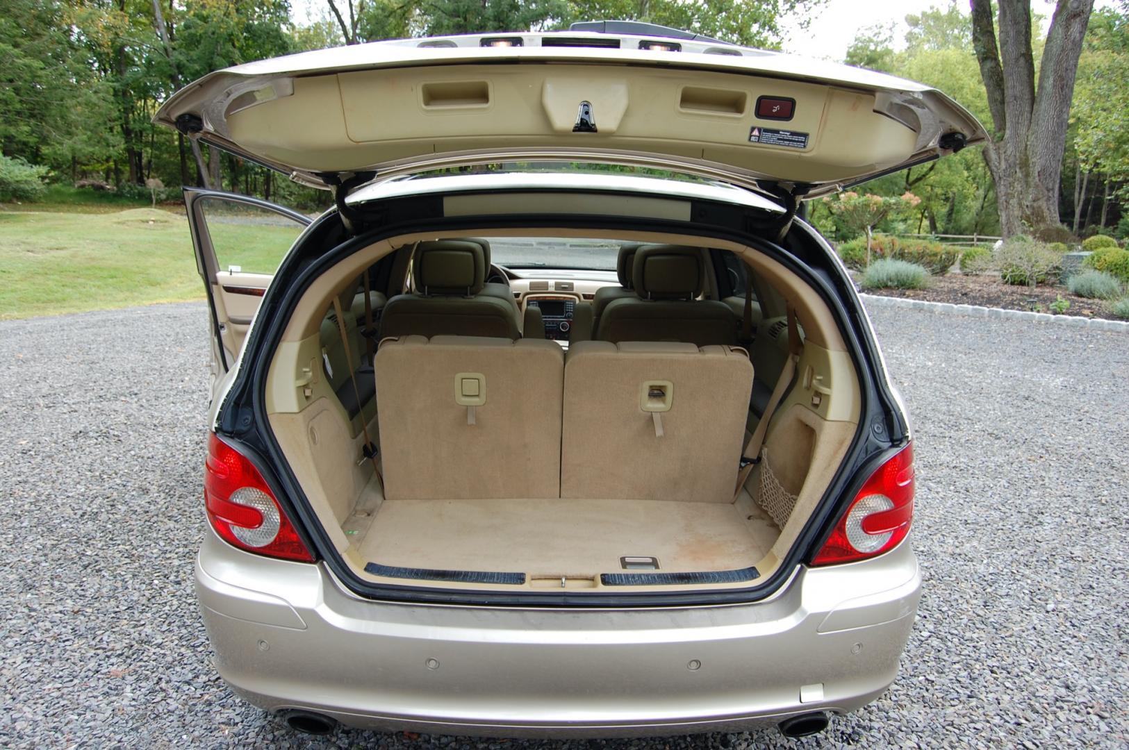 2006 Gold /Tan Leather Mercedes-Benz R-Class R350 (4JGCB65E16A) with an 3.5L V6 DOHC 24V engine, 7-Speed Automatic Overdrive transmission, located at 6528 Lower York Road, New Hope, PA, 18938, (215) 862-9555, 40.358707, -74.977882 - Here we have a 2006 R350 with a 3.5L V6 putting power to all four wheels via an automatic transmission. The interior offers tan leather with wood trim, dual/ rear climate controls, heated front seats, AM/FM/AUX radio with navigation, Harman/Kardon speakers, tilt steering wheel, auto headlights, crui - Photo#13