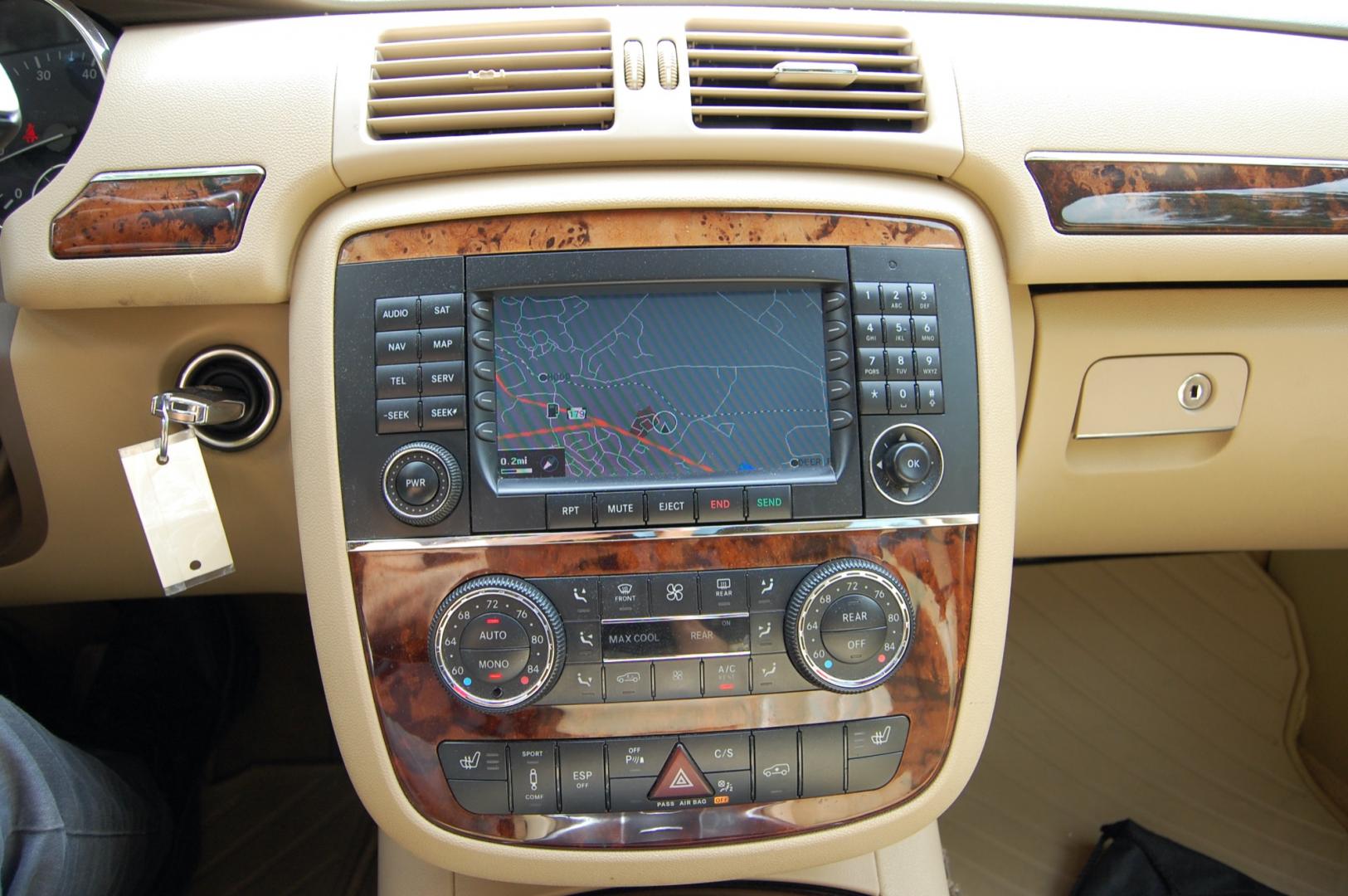 2006 Gold /Tan Leather Mercedes-Benz R-Class R350 (4JGCB65E16A) with an 3.5L V6 DOHC 24V engine, 7-Speed Automatic Overdrive transmission, located at 6528 Lower York Road, New Hope, PA, 18938, (215) 862-9555, 40.358707, -74.977882 - Here we have a 2006 R350 with a 3.5L V6 putting power to all four wheels via an automatic transmission. The interior offers tan leather with wood trim, dual/ rear climate controls, heated front seats, AM/FM/AUX radio with navigation, Harman/Kardon speakers, tilt steering wheel, auto headlights, crui - Photo#18