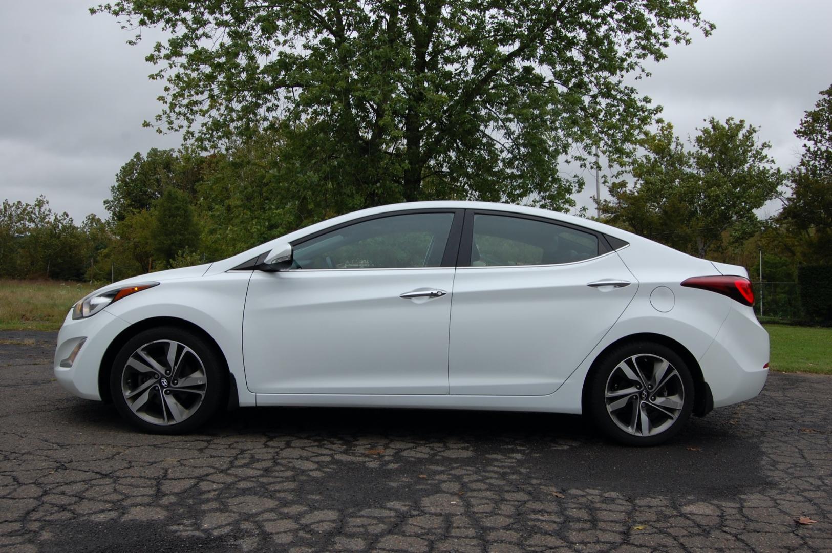 2015 White /Black Leather Hyundai Elantra Limited (5NPDH4AE7FH) with an 1.8L L4 DOHC 16V engine, 6-Speed Automatic transmission, located at 6528 Lower York Road, New Hope, PA, 18938, (215) 862-9555, 40.358707, -74.977882 - Here for sale is a very nice 2015 Hyundai Elantra Limited sedan. Under the hood is a strong running 1.8 liter 4 cylinder which puts power to the front wheels via a smooth shifting automatic transmission. Features include; Black leather interior, keyless entry system, one master key, cruise control - Photo#1