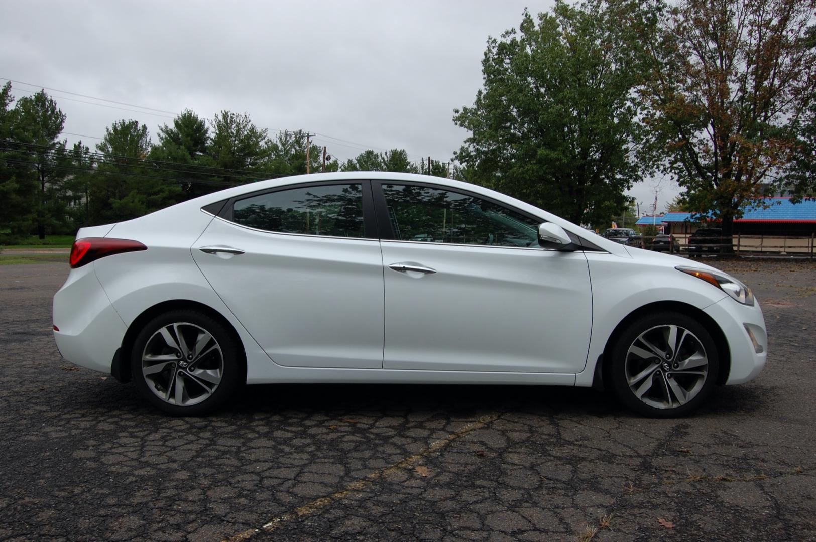 2015 White /Black Leather Hyundai Elantra Limited (5NPDH4AE7FH) with an 1.8L L4 DOHC 16V engine, 6-Speed Automatic transmission, located at 6528 Lower York Road, New Hope, PA, 18938, (215) 862-9555, 40.358707, -74.977882 - Here for sale is a very nice 2015 Hyundai Elantra Limited sedan. Under the hood is a strong running 1.8 liter 4 cylinder which puts power to the front wheels via a smooth shifting automatic transmission. Features include; Black leather interior, keyless entry system, one master key, cruise control - Photo#5