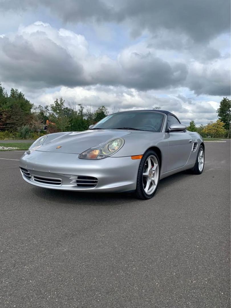 2003 Silver /Blue Leather Porsche Boxster S (WP0CB29873U) with an 3.2L H6 DOHC 24V engine, 6 speed manual transmission, located at 6528 Lower York Road, New Hope, PA, 18938, (215) 862-9555, 40.358707, -74.977882 - Here we have a beautiful Porsche Boxster S with only 18,200 miles that is in pristine condition. This Porsche runs and drives like it did when it was brand new. Options on this beautiful convertible include: 3.2L 6 cylinder engine, rear wheel drive, 6 speed manual transmission, blue leather, 2 mast - Photo#51