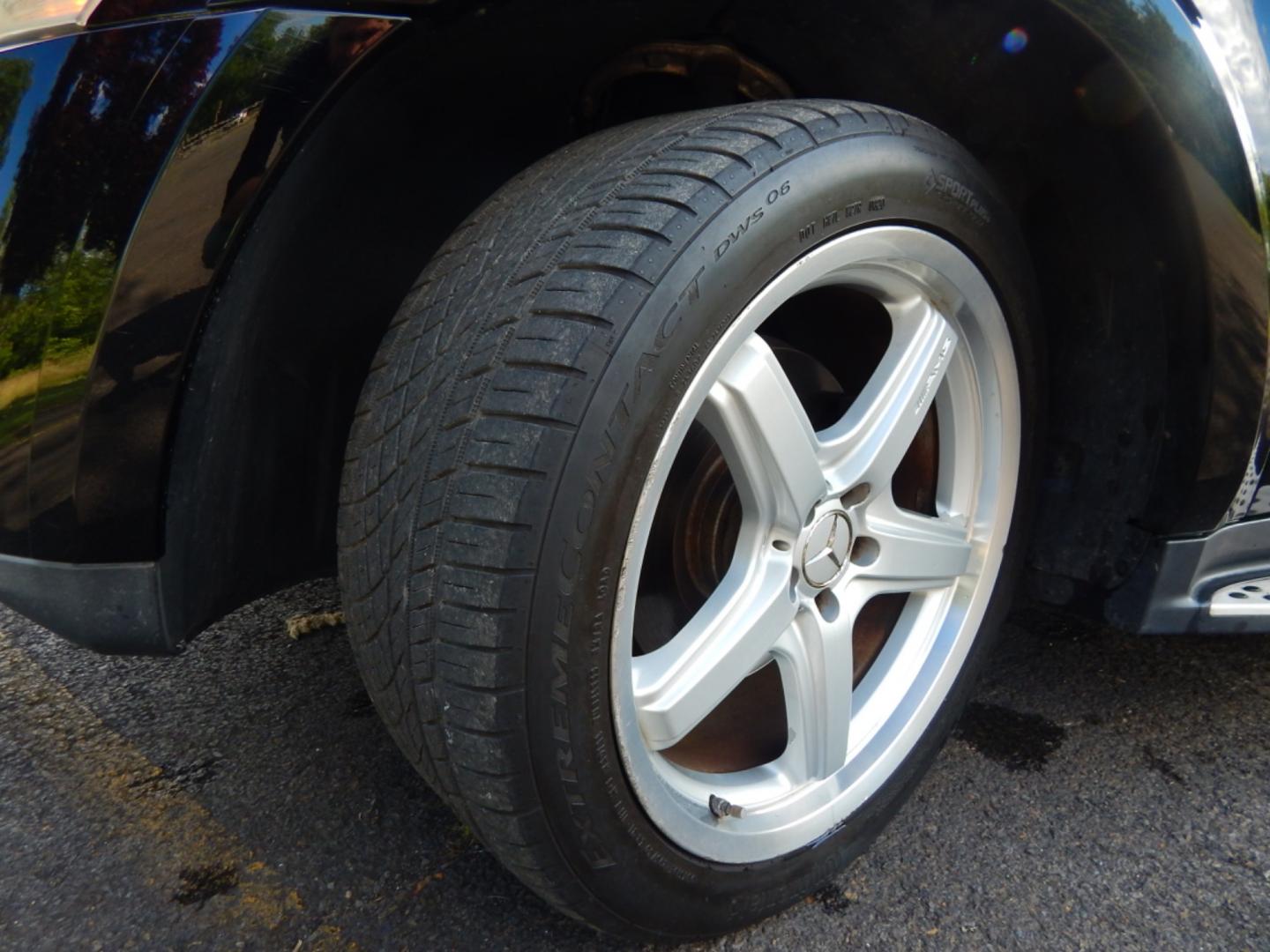 2008 Black /Tan leather Mercedes-Benz GL-Class GL550 (4JGBF86E28A) with an 5.5L V8 DOHC 32V engine, 7-Speed Automatic Overdrive transmission, located at 6528 Lower York Road, New Hope, PA, 18938, (215) 862-9555, 40.358707, -74.977882 - Here we have a beautiful Mercedes GL 550 with a 5.5L V8 putting power to all 4 wheel via a smooth shifting automatic transmission. Options include: tan leather, wood trim, keyless entry, dual power front seats, dual plus rear climate controls, heated seats, AM/FM/SAT/6CD/AUX radio, aftermarket rear - Photo#24