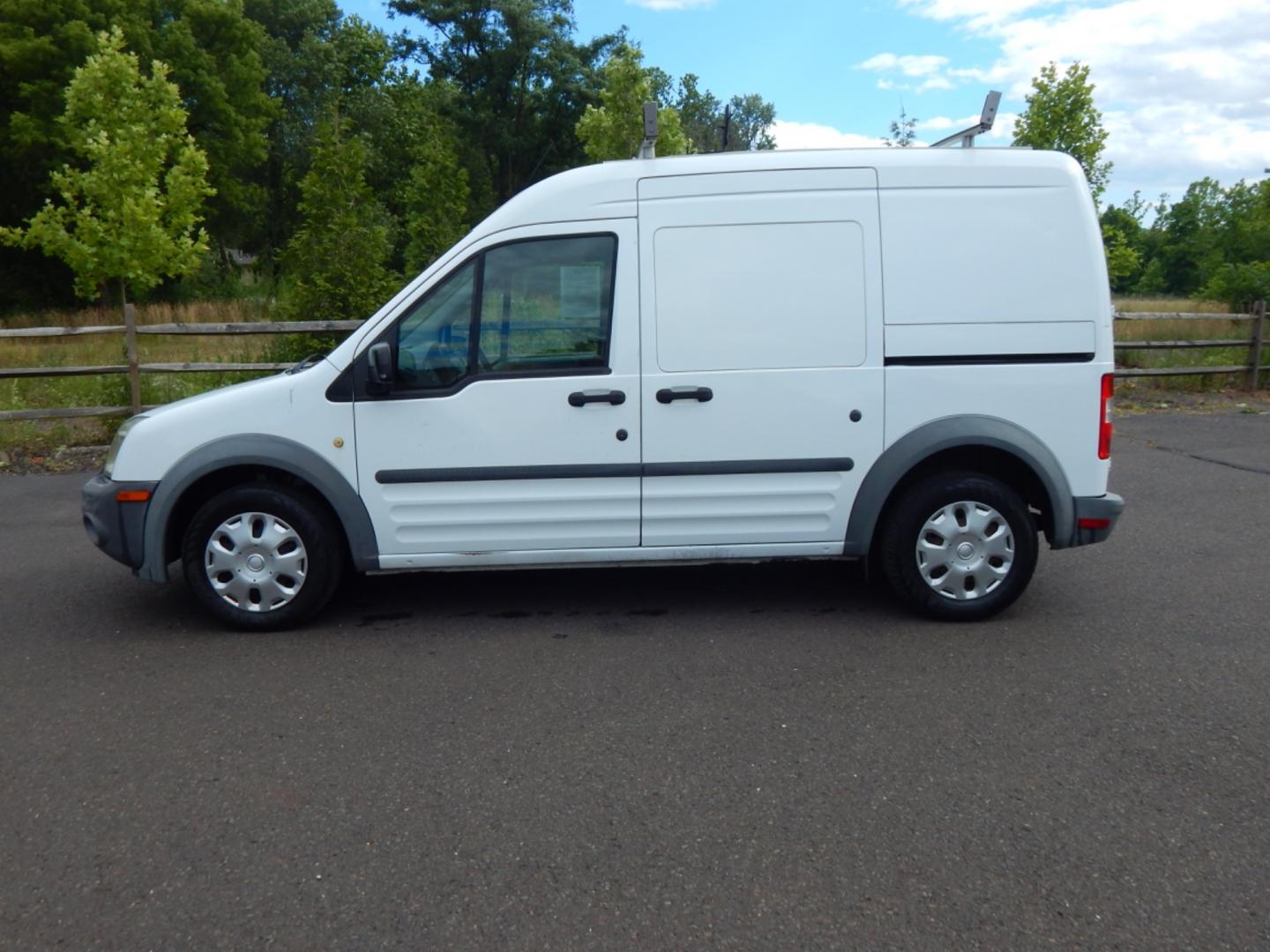 2012 White /Gray Cloth Ford Transit Connect XL (NM0LS7CN4CT) with an 2.0L 4 cylinder engine, Automatic transmission, located at 6528 Lower York Road, New Hope, PA, 18938, (215) 862-9555, 40.358707, -74.977882 - Here we have a Ford Transit Connect with a 2.0L 4 cylinder engine putting power to the front wheels via an automatic transmission. Options include: gray cloth, cargo shelves, dividing wall, AC/heat, AM/FM radio, roll up windows, 2 sliding doors, 50/50 split rear opening doors, tilt steering wheel, r - Photo#2