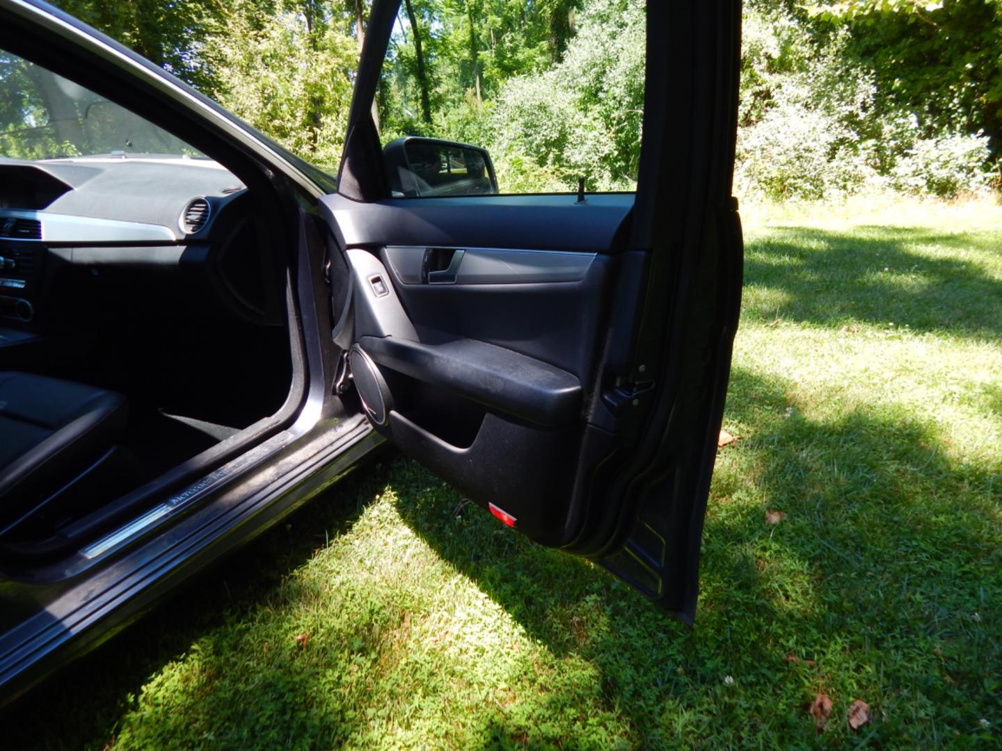 2014 Gray /Black Leather Mercedes-Benz C-Class Sport (WDDGF8AB4EG) with an 3.5L V6 engine, Automatic transmission, located at 6528 Lower York Road, New Hope, PA, 18938, (215) 862-9555, 40.358707, -74.977882 - Here we have a nice running and driving Mercedes C300 with a 3.5L V6 putting power to all four wheels via a smooth shifting automatic transmission. Options include: black leather, dual power seats, dual climate controls, heated front seats, AM/FM/CD/SAT/BLUETOOTH radio, Harman/Kardon speakers, nav - Photo#15