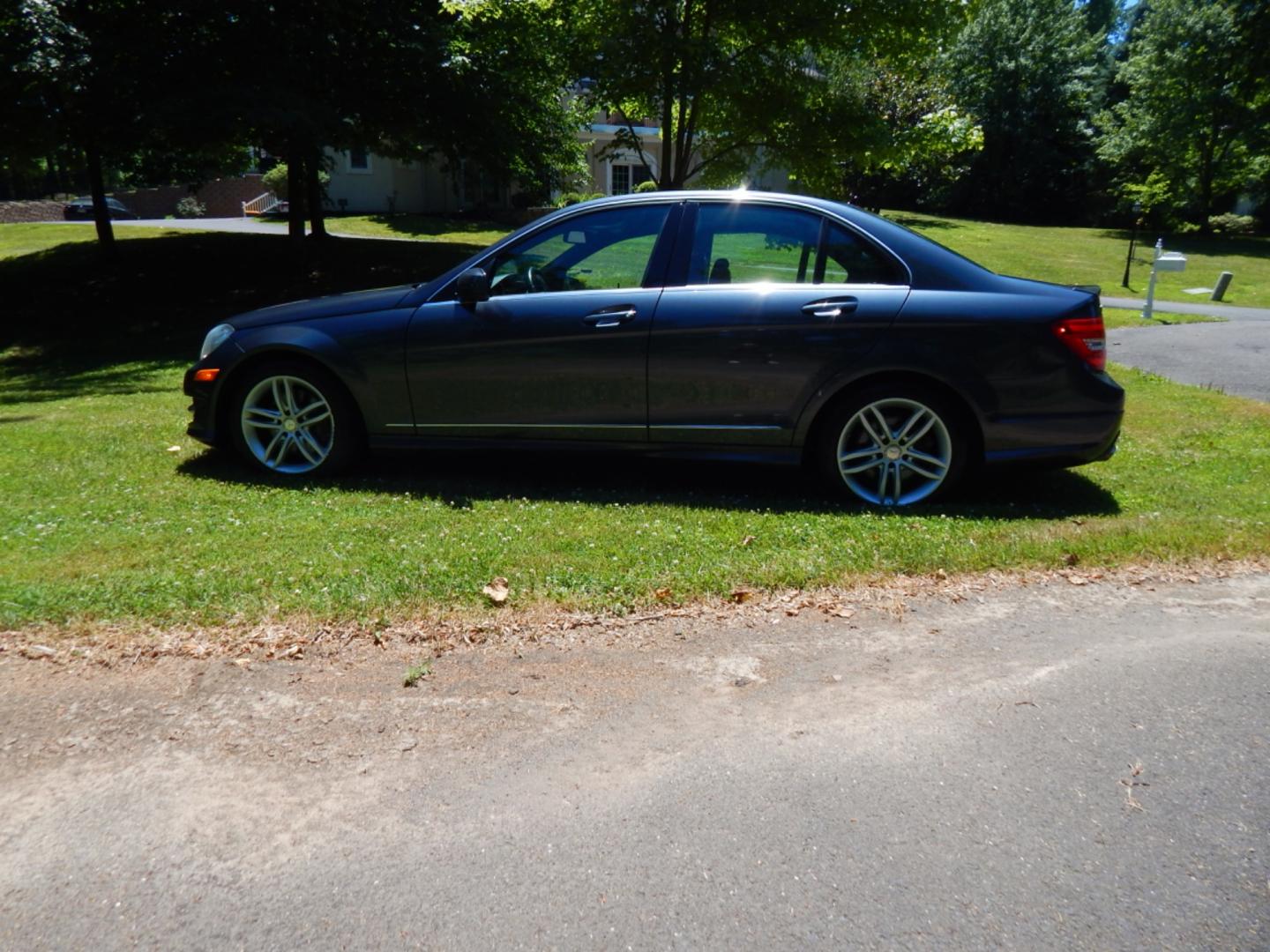 2014 Gray /Black Leather Mercedes-Benz C-Class Sport (WDDGF8AB4EG) with an 3.5L V6 engine, Automatic transmission, located at 6528 Lower York Road, New Hope, PA, 18938, (215) 862-9555, 40.358707, -74.977882 - Here we have a nice running and driving Mercedes C300 with a 3.5L V6 putting power to all four wheels via a smooth shifting automatic transmission. Options include: black leather, dual power seats, dual climate controls, heated front seats, AM/FM/CD/SAT/BLUETOOTH radio, Harman/Kardon speakers, nav - Photo#1