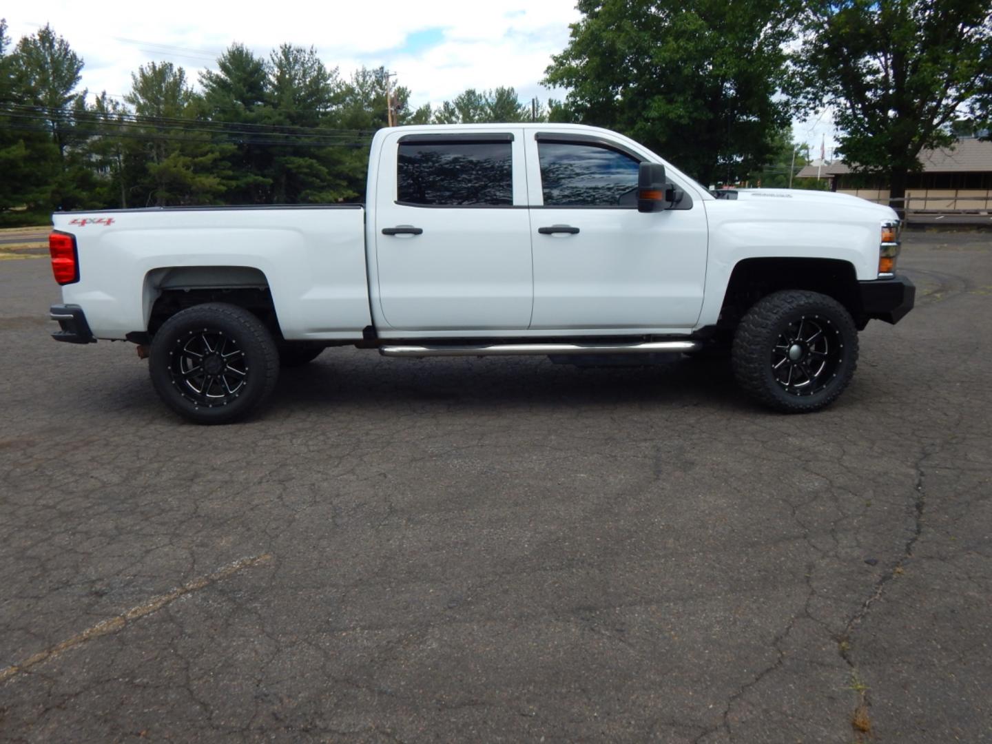 2017 White /Grey Vinyl Chevrolet Silverado 1500 (1GC1KUEY5HF) , Allison Automatic transmission, located at 6528 Lower York Road, New Hope, PA, 18938, (215) 862-9555, 40.358707, -74.977882 - 2017 Chevrolet Silverado Duramax...2 or 4wheel drive, turbo diesel engine, Allison automatic transmission, tilt wheel, cruise control, grey vinyl seating, 4 doors, step up side rails, 20" wheels with LT305/55/20 tires that are almost new Ice cold AC, bed liner, 5th wheel and an AM/FM stereo. The pr - Photo#2