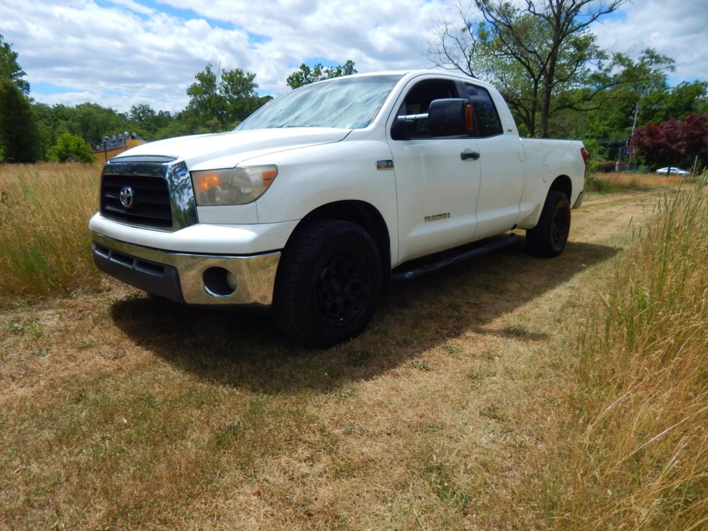 2008 White /GRAY Cloth Toyota Tundra SR5 (5TBRV54108S) with an 5.7 Liter V8 engine, Automatic transmission, located at 6528 Lower York Road, New Hope, PA, 18938, (215) 862-9555, 40.358707, -74.977882 - 2008 Toyota Tundra Double Cab....5.7 Liter V8 engine, auto trans, tilt wheel, cruise control, dual climate control, power drivers seat, windows, locks, sliding rear window, dual mirrors, drop in bed liner step up rails, TRD wheels, 275/65/R18 like new tires, AM/FM/Bluetooth/Navigation screen. Price - Photo#0