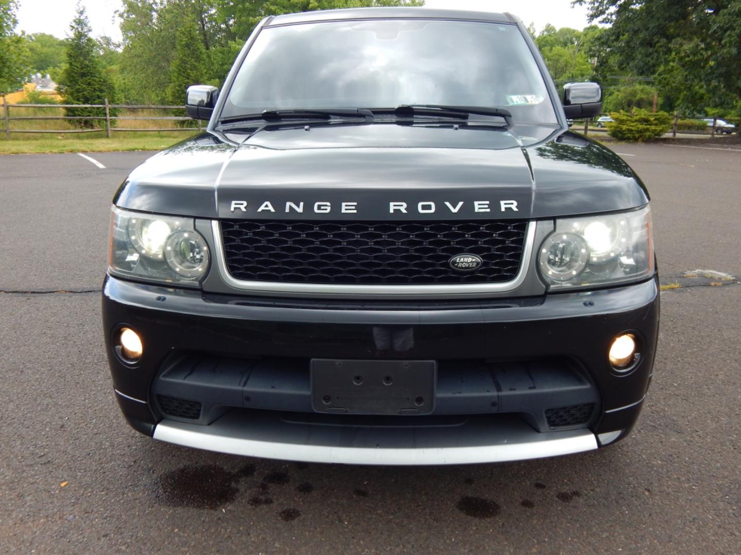 2011 Black /Black Leather Land Rover Range Rover Sport GT Limited Edition (SALSF2D45BA) with an 5.0L V8 engine, Automatic transmission, located at 6528 Lower York Road, New Hope, PA, 18938, (215) 862-9555, 40.358707, -74.977882 - Here we have a beautiful Range Rover Sport HSE GT Limited Edition with a 5.0L V8 putting power to all four wheels via a smooth shifting automatic transmission. Options include: black leather, dual climate control, headed seats all around, air suspension, AM/FM/SAT/CD/USB/AUX radio with navigation, H - Photo#8