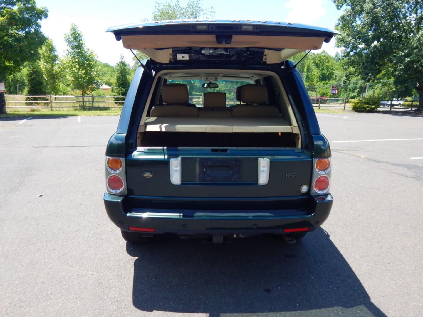 2003 Green /Tan Leather Land Rover Range Rover HSE (SALME11433A) with an 4.4L V8 DOHC 32V engine, 5-Speed Automatic Overdrive transmission, located at 6528 Lower York Road, New Hope, PA, 18938, (215) 862-9555, 40.358707, -74.977882 - Here we have a Range Rover HSE with a 4.4L V8 putting power to all four wheels via a smooth shifting automatic transmission. Options include: tan leather, dual climate controls, heated seats all around, moonroof, power front seats, AM/FM/DISC/TAPE radio, Harman/Kardon speakers, heated steering wheel - Photo#8