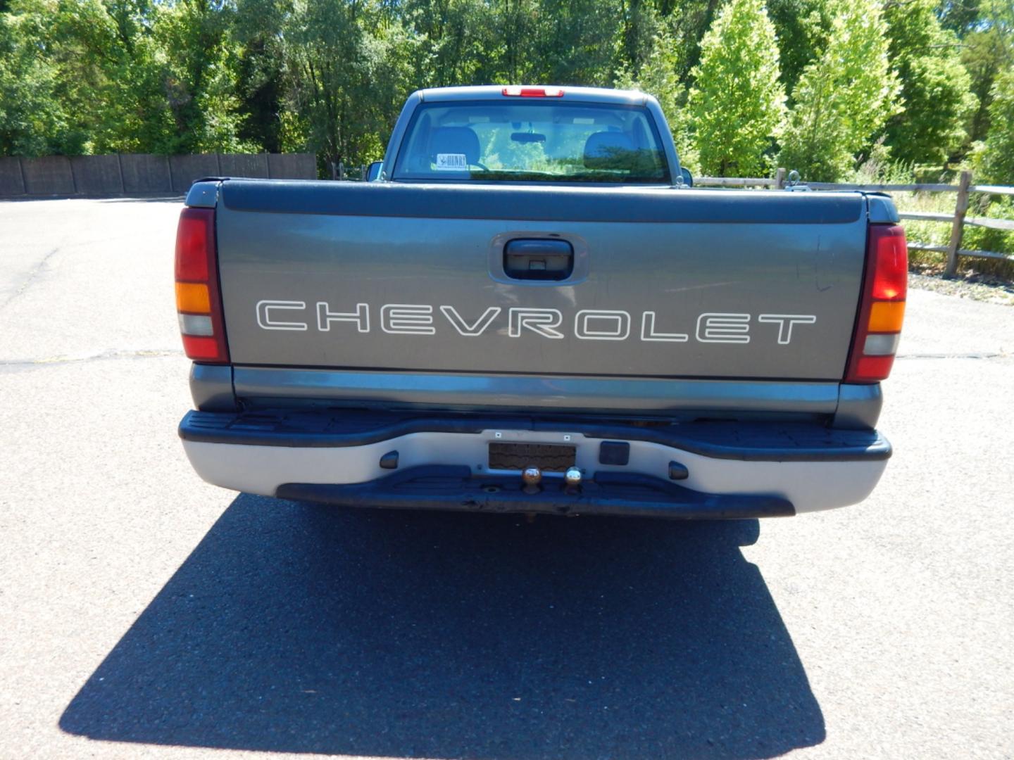 2002 Gray /Gray Cloth Chevrolet Silverado 1500 Long Bed 2WD (1GCEC14W52Z) with an 4.3L V6 OHV 12V engine, Automatic transmission, located at 6528 Lower York Road, New Hope, PA, 18938, (215) 862-9555, 40.358707, -74.977882 - Here we have a Chevrolet Silverado with a 4.3L V6 putting power to the rear wheels via a smooth shifting automatic transmission. Options include: gray cloth, AM/FM radio, cruise control, tilt steering wheel, ice cold AC, seats 3, roll up windows, drivers/passengers front airbags for safety, 16 inch - Photo#10