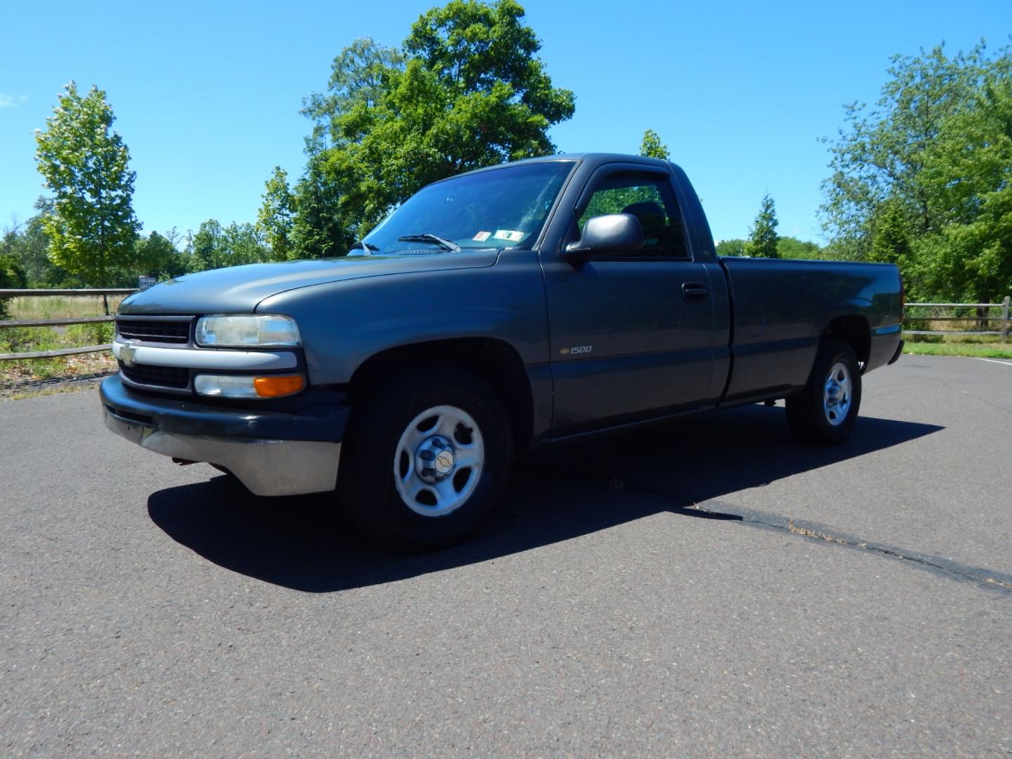 2002 Gray /Gray Cloth Chevrolet Silverado 1500 Long Bed 2WD (1GCEC14W52Z) with an 4.3L V6 OHV 12V engine, Automatic transmission, located at 6528 Lower York Road, New Hope, PA, 18938, (215) 862-9555, 40.358707, -74.977882 - Here we have a Chevrolet Silverado with a 4.3L V6 putting power to the rear wheels via a smooth shifting automatic transmission. Options include: gray cloth, AM/FM radio, cruise control, tilt steering wheel, ice cold AC, seats 3, roll up windows, drivers/passengers front airbags for safety, 16 inch - Photo#0