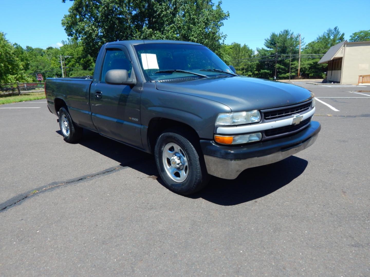 2002 Gray /Gray Cloth Chevrolet Silverado 1500 Long Bed 2WD (1GCEC14W52Z) with an 4.3L V6 OHV 12V engine, Automatic transmission, located at 6528 Lower York Road, New Hope, PA, 18938, (215) 862-9555, 40.358707, -74.977882 - Here we have a Chevrolet Silverado with a 4.3L V6 putting power to the rear wheels via a smooth shifting automatic transmission. Options include: gray cloth, AM/FM radio, cruise control, tilt steering wheel, ice cold AC, seats 3, roll up windows, drivers/passengers front airbags for safety, 16 inch - Photo#3