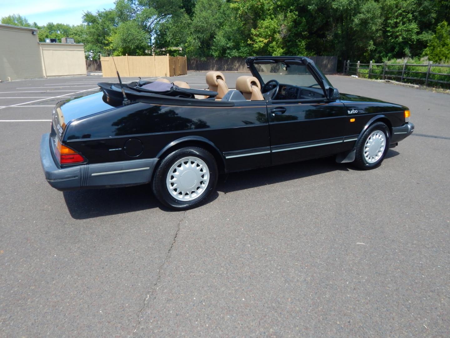 1989 Black /Tan Leather Saab 900 Turbo convertible (YS3AT76L0K7) with an 2.0L L4 DOHC 16V TURBO engine, 3-Speed Automatic transmission, located at 6528 Lower York Road, New Hope, PA, 18938, (215) 862-9555, 40.358707, -74.977882 - Photo#8