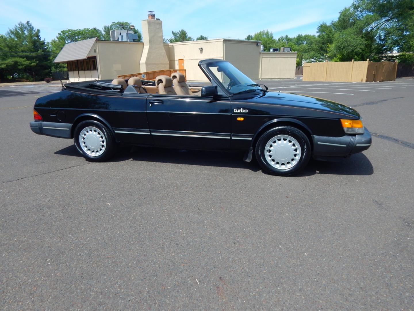 1989 Black /Tan Leather Saab 900 Turbo convertible (YS3AT76L0K7) with an 2.0L L4 DOHC 16V TURBO engine, 3-Speed Automatic transmission, located at 6528 Lower York Road, New Hope, PA, 18938, (215) 862-9555, 40.358707, -74.977882 - Here we have a Saab 900 Turbo with a 2.0L 4 cylinder Turbo engine putting power to the front wheels via an automatic transmission. Options include: tan leather, heat, mobile phone comes with car, heated drivers seat, power convertible top, power windows, power mirrors, 15 inch alloy wheels and seats - Photo#19